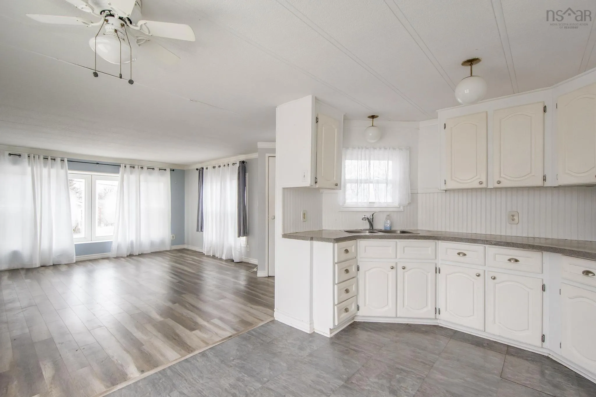 166 Hilltop Drive, Lower Sackville Ns B4c 2p5, 2 Bedrooms Bedrooms, ,1 BathroomBathrooms,Residential,For Sale,Hilltop,202501658