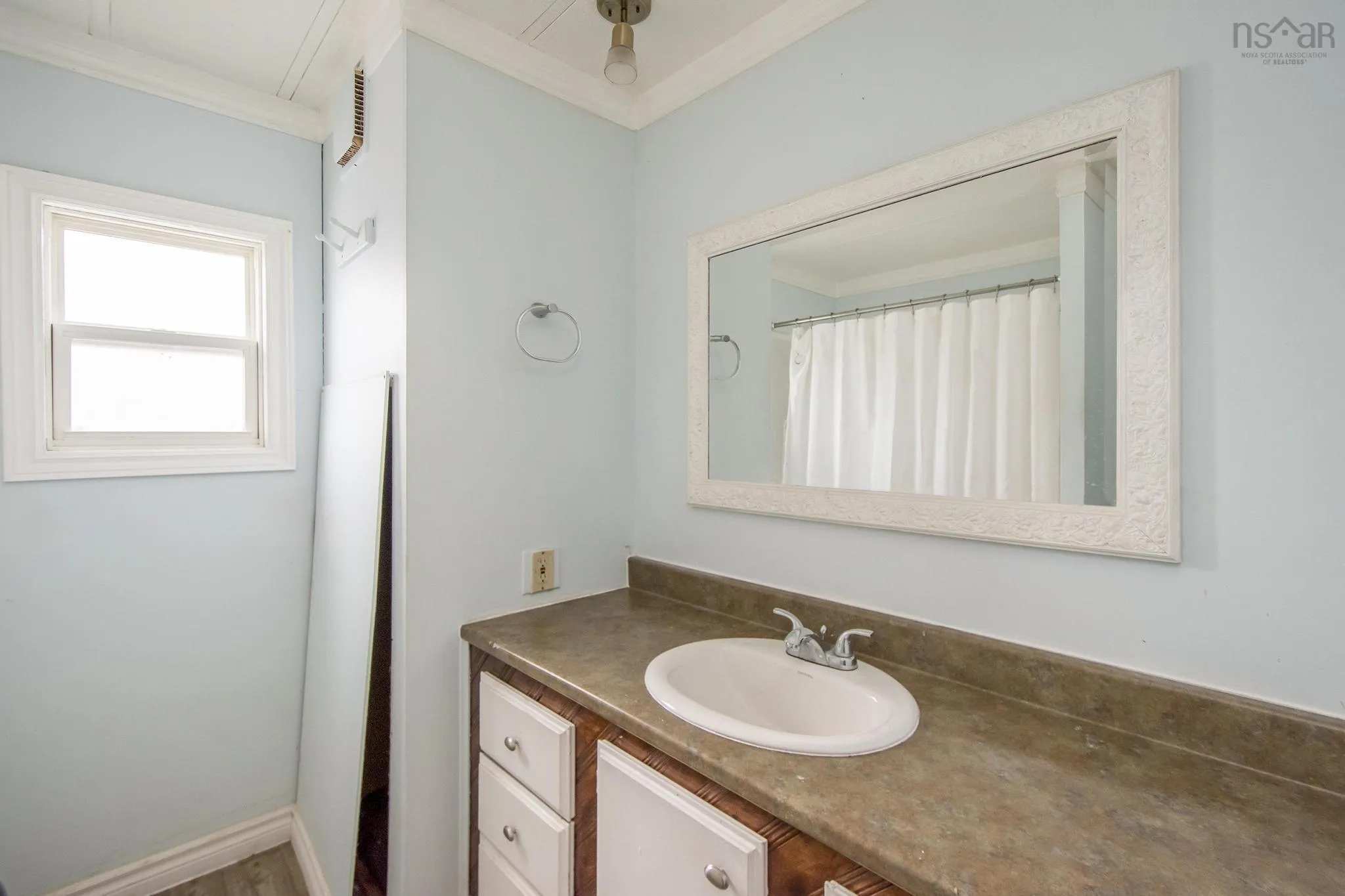 166 Hilltop Drive, Lower Sackville Ns B4c 2p5, 2 Bedrooms Bedrooms, ,1 BathroomBathrooms,Residential,For Sale,Hilltop,202501658