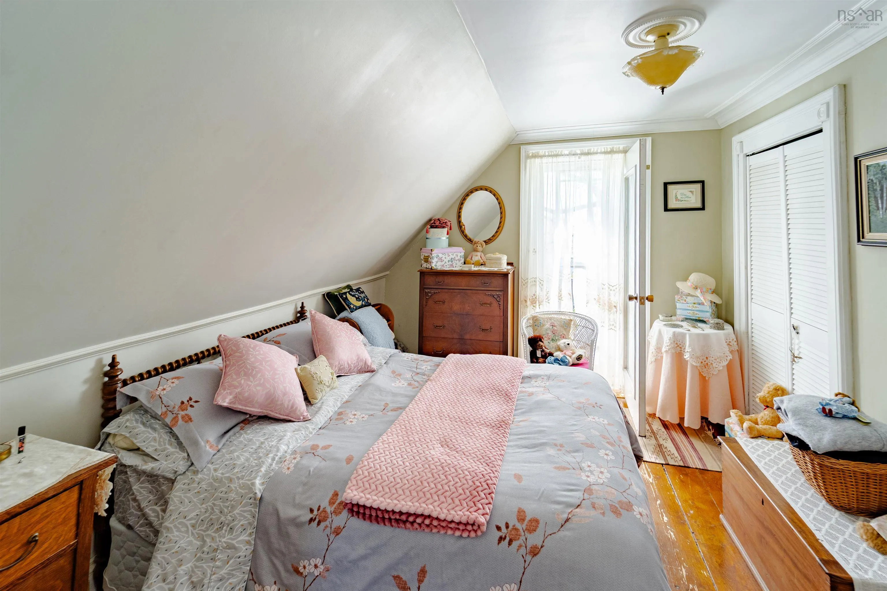 1247 Sandy Point Road, Sandy Point Ns B0t 1w0, 5 Bedrooms Bedrooms, ,2 BathroomsBathrooms,Residential,For Sale,Sandy Point,202411919