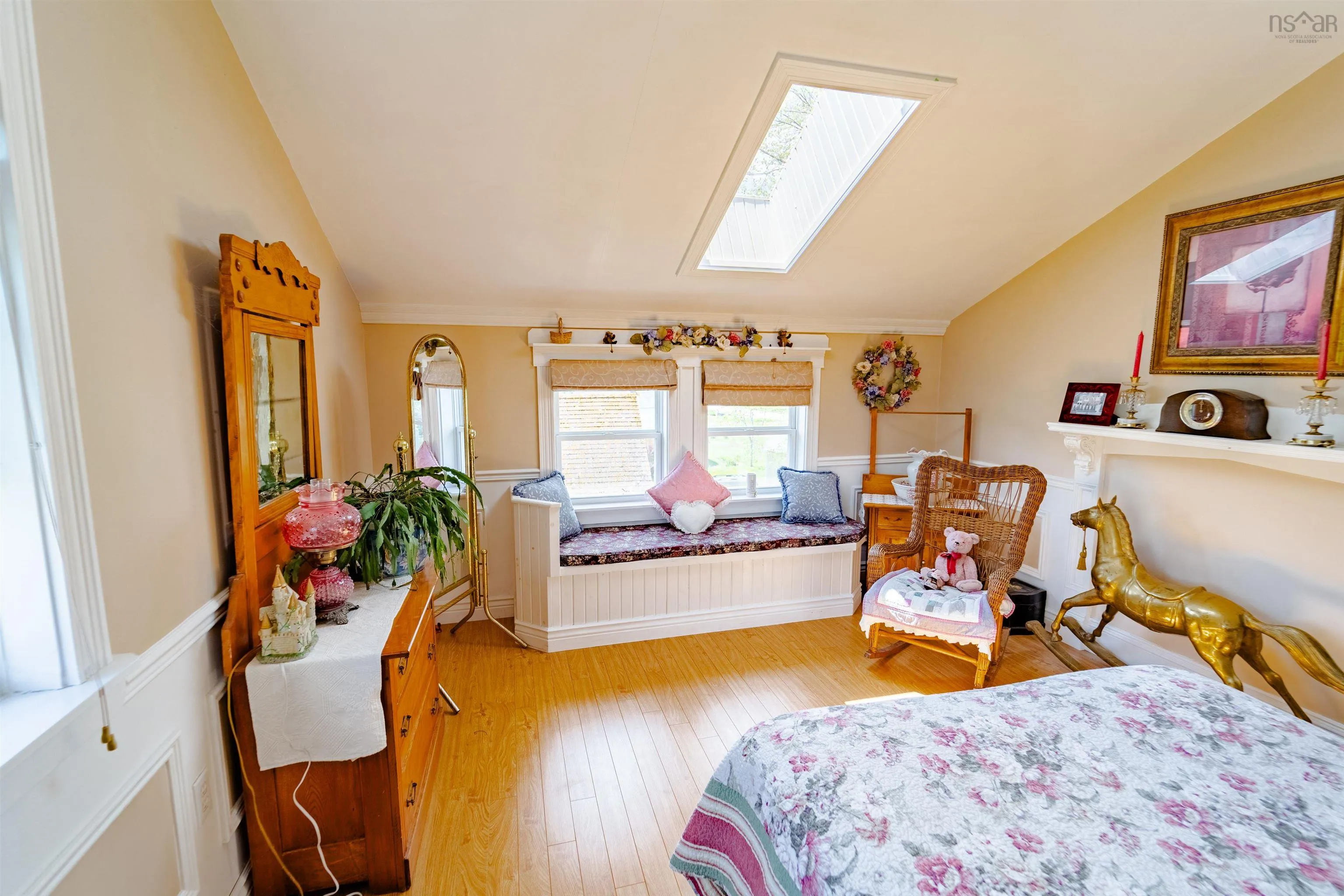1247 Sandy Point Road, Sandy Point Ns B0t 1w0, 5 Bedrooms Bedrooms, ,2 BathroomsBathrooms,Residential,For Sale,Sandy Point,202411919