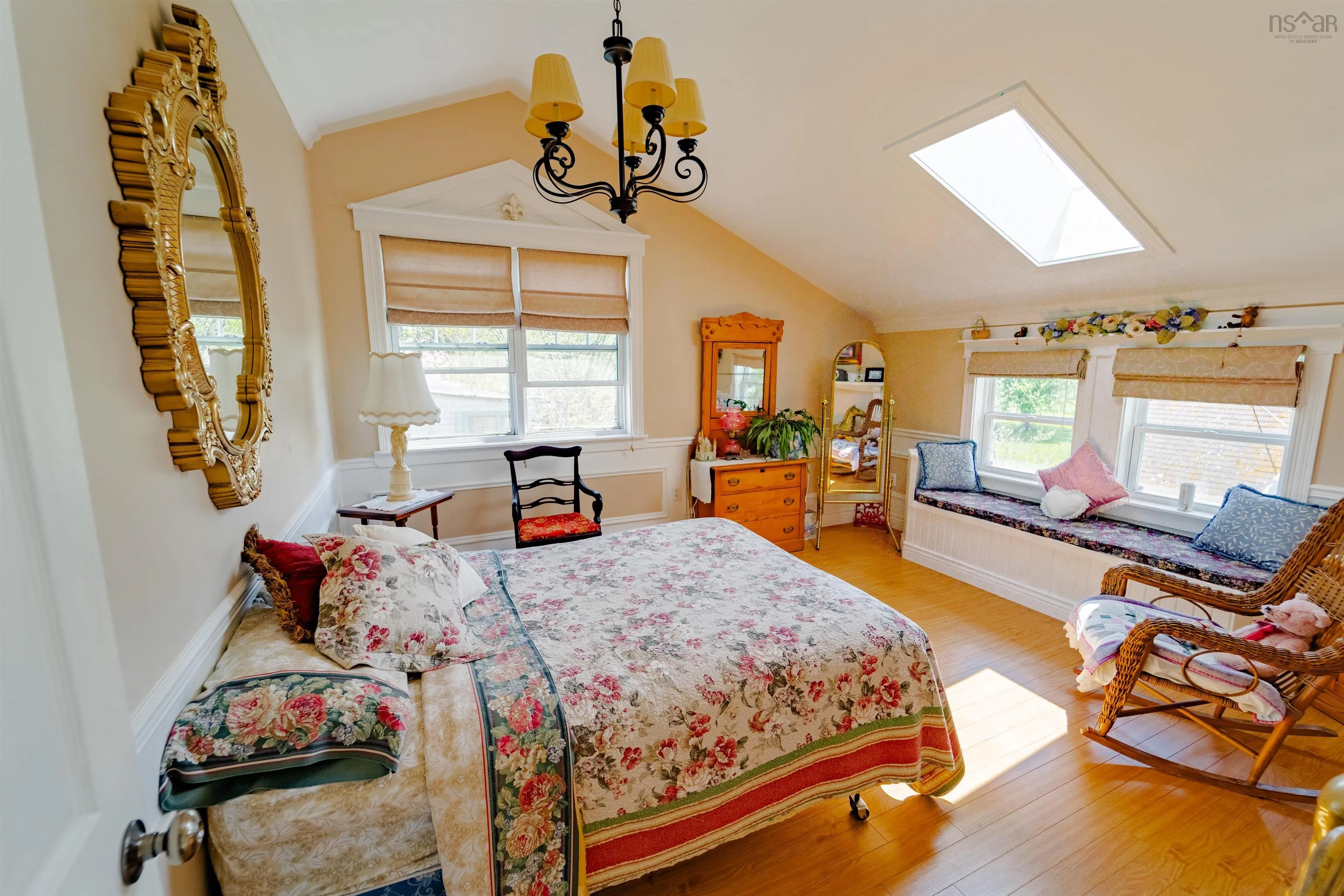 1247 Sandy Point Road, Sandy Point Ns B0t 1w0, 5 Bedrooms Bedrooms, ,2 BathroomsBathrooms,Residential,For Sale,Sandy Point,202411919