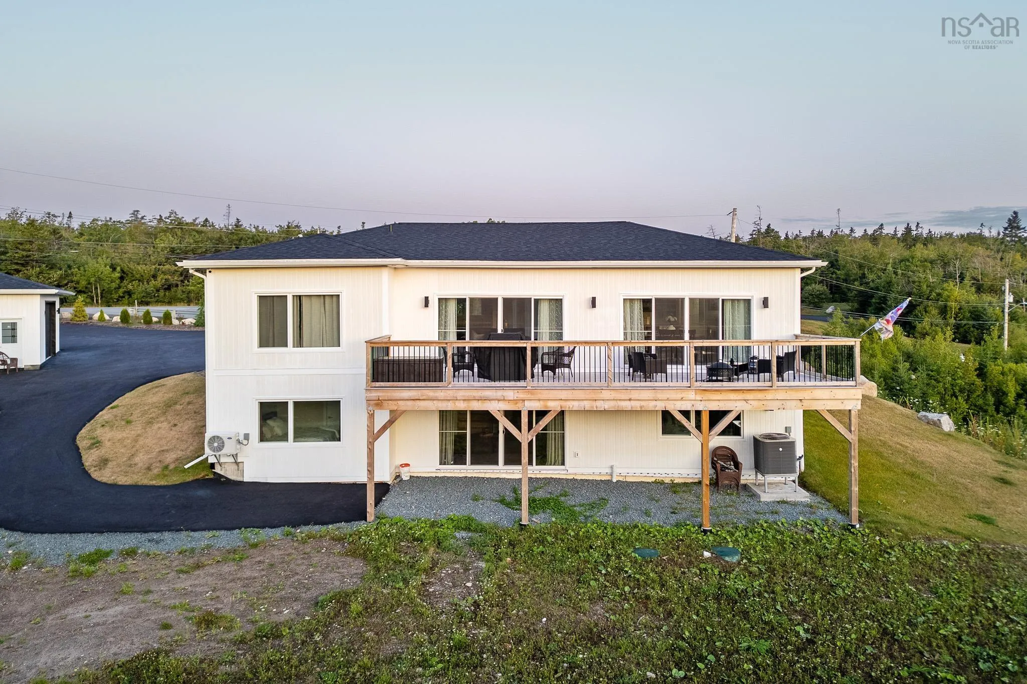 3 Kittiwake Ridge, Halibut Bay, NS B2V 1R1, 4 Bedrooms Bedrooms, ,4 BathroomsBathrooms,Residential,For Sale,Kittiwake,202520304