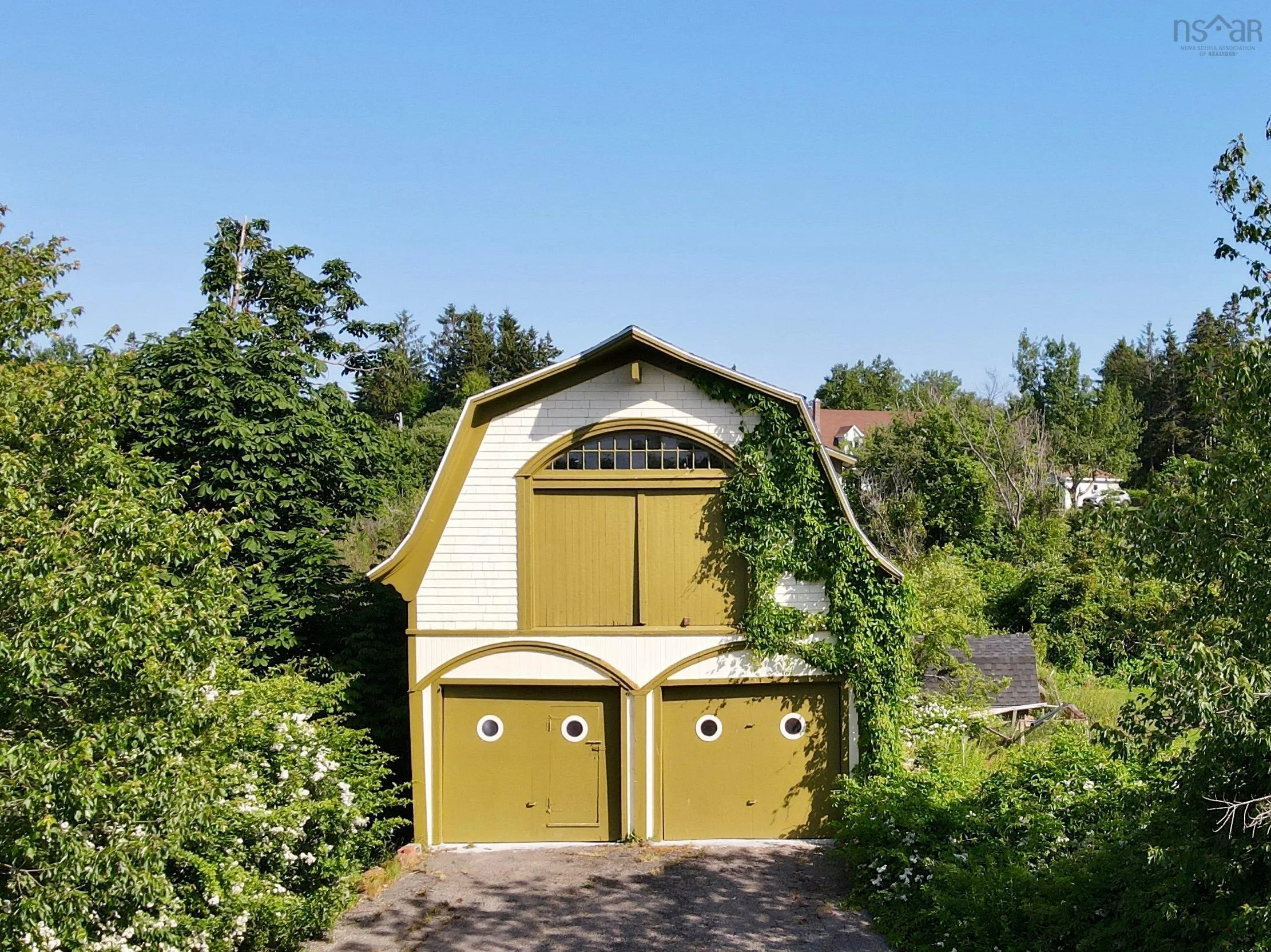 317 Church Road, Little Bras Dor, NS B0E 3A3, 8 Bedrooms Bedrooms, ,7 BathroomsBathrooms,Residential,For Sale,Church,202517469