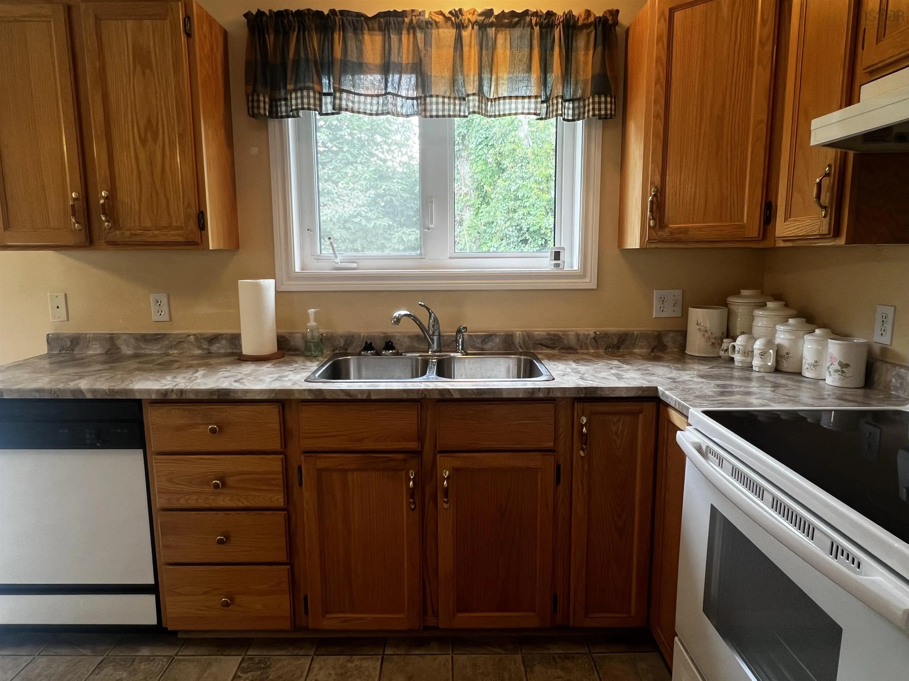 1733 North Main Street, Westville, NS B0K 2A0, 3 Bedrooms Bedrooms, ,2 BathroomsBathrooms,Residential,For Sale,North Main,202519639
