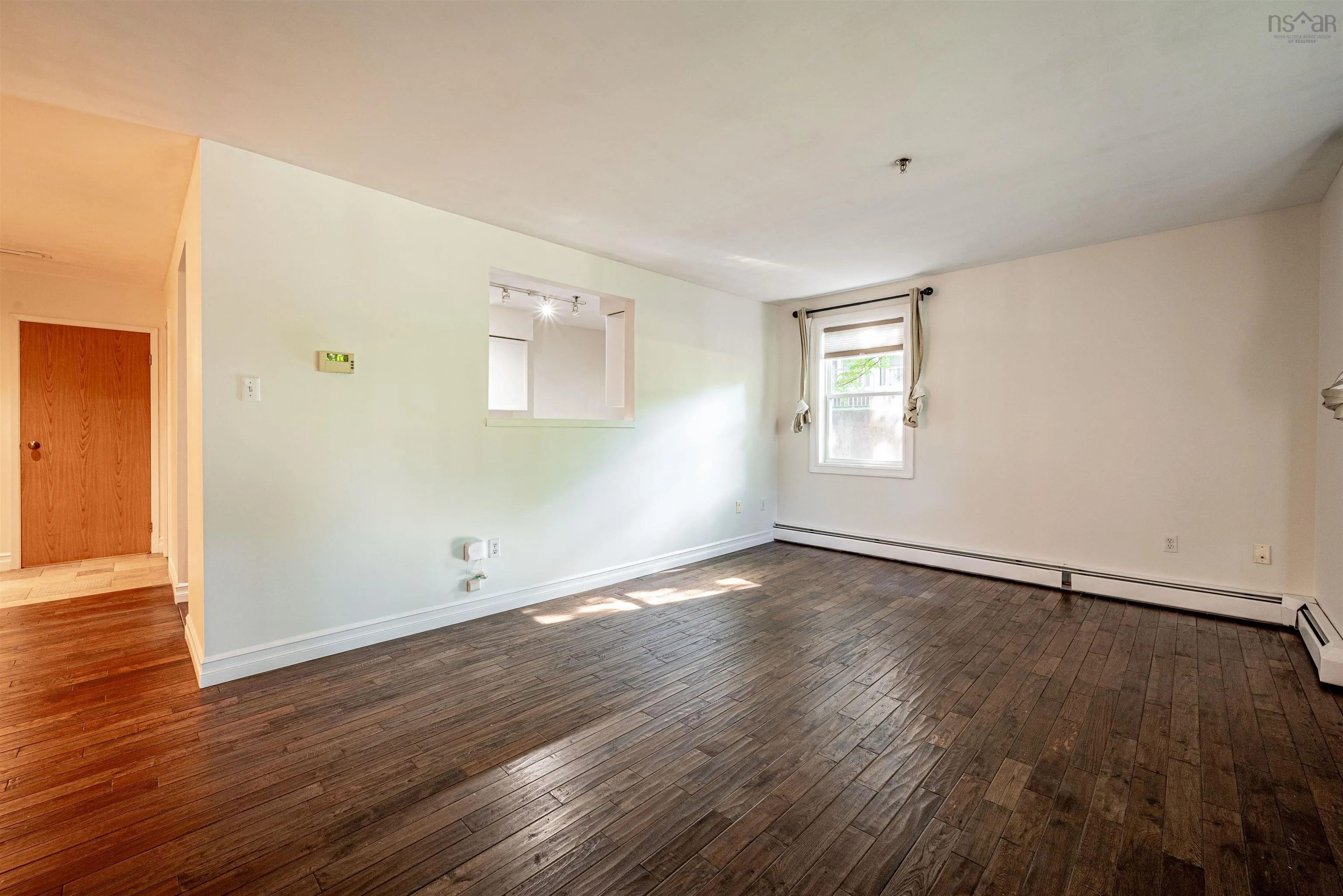 200-5230 Tobin Street, Halifax Ns B3h 1s2, 2 Bedrooms Bedrooms, ,1 BathroomBathrooms,Residential,For Sale,Tobin,202510362