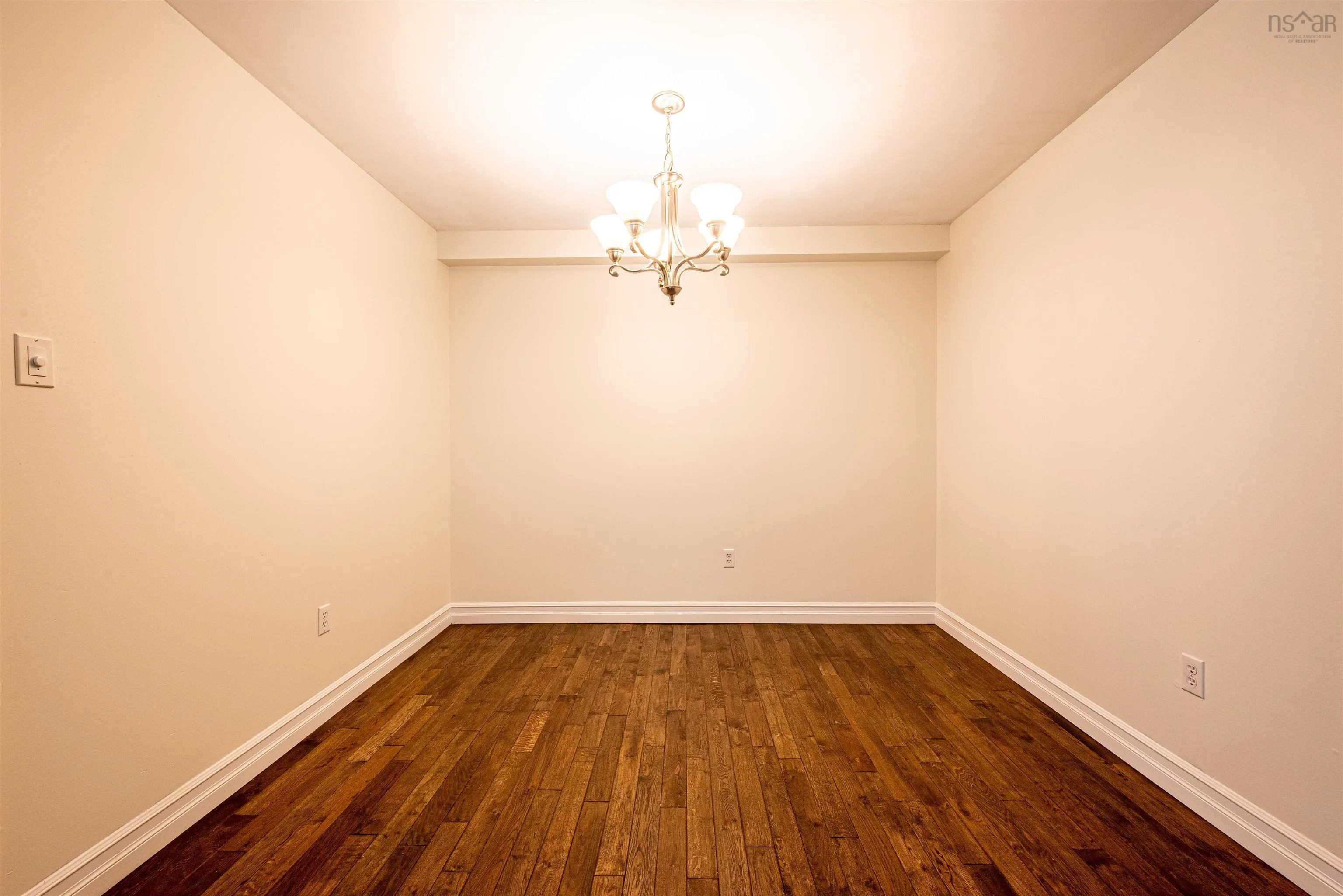 200-5230 Tobin Street, Halifax Ns B3h 1s2, 2 Bedrooms Bedrooms, ,1 BathroomBathrooms,Residential,For Sale,Tobin,202510362