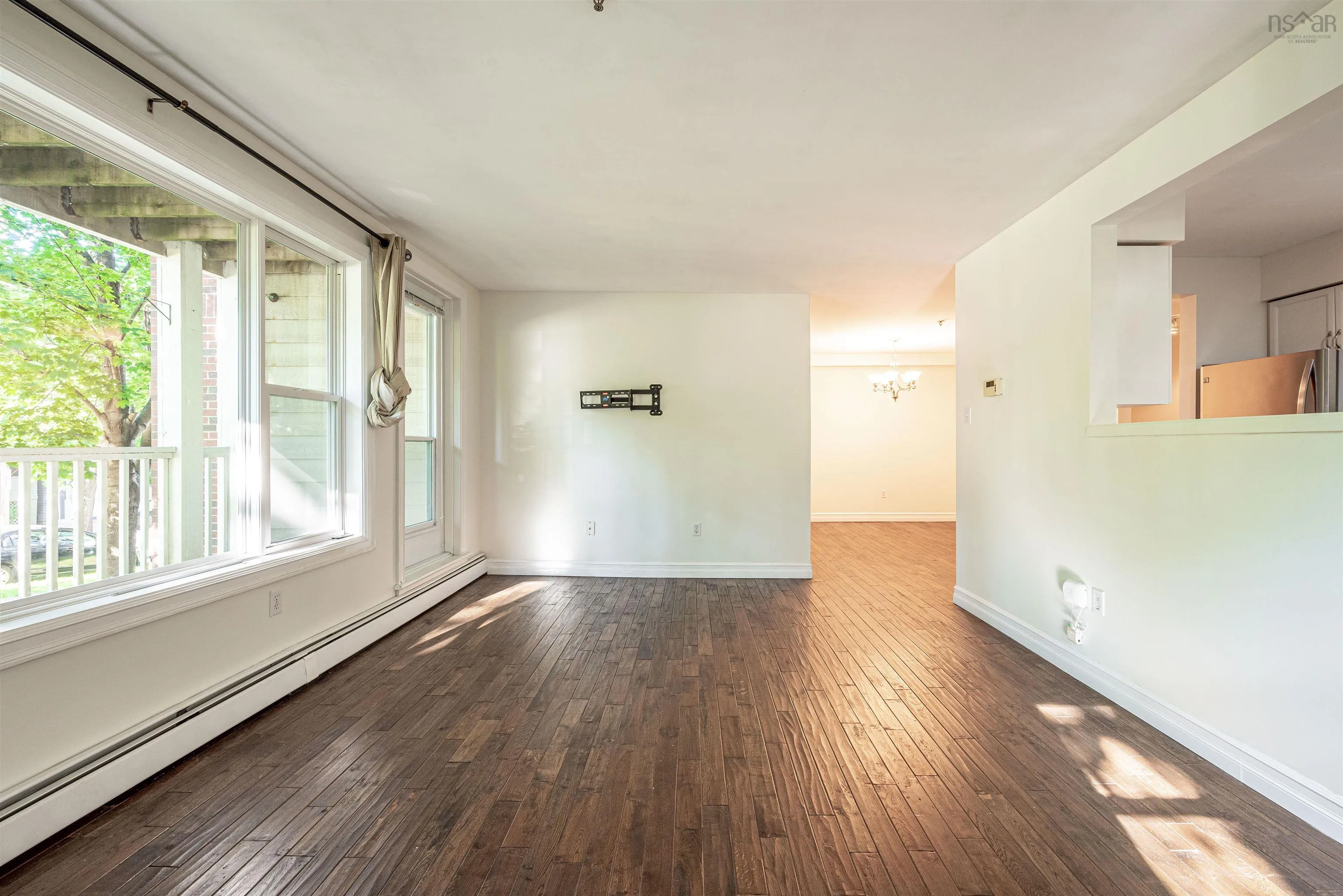 200-5230 Tobin Street, Halifax Ns B3h 1s2, 2 Bedrooms Bedrooms, ,1 BathroomBathrooms,Residential,For Sale,Tobin,202510362