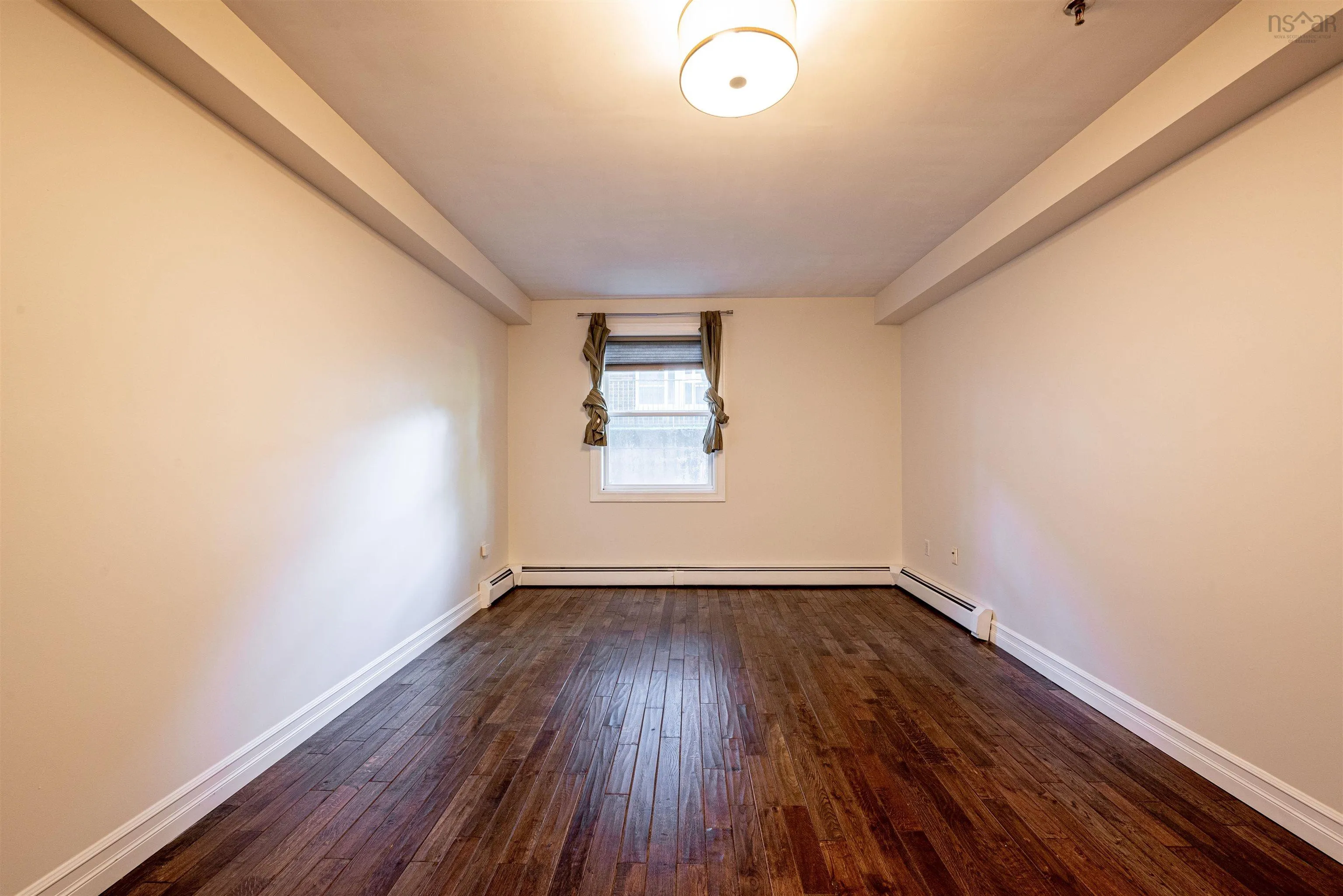 200-5230 Tobin Street, Halifax Ns B3h 1s2, 2 Bedrooms Bedrooms, ,1 BathroomBathrooms,Residential,For Sale,Tobin,202510362