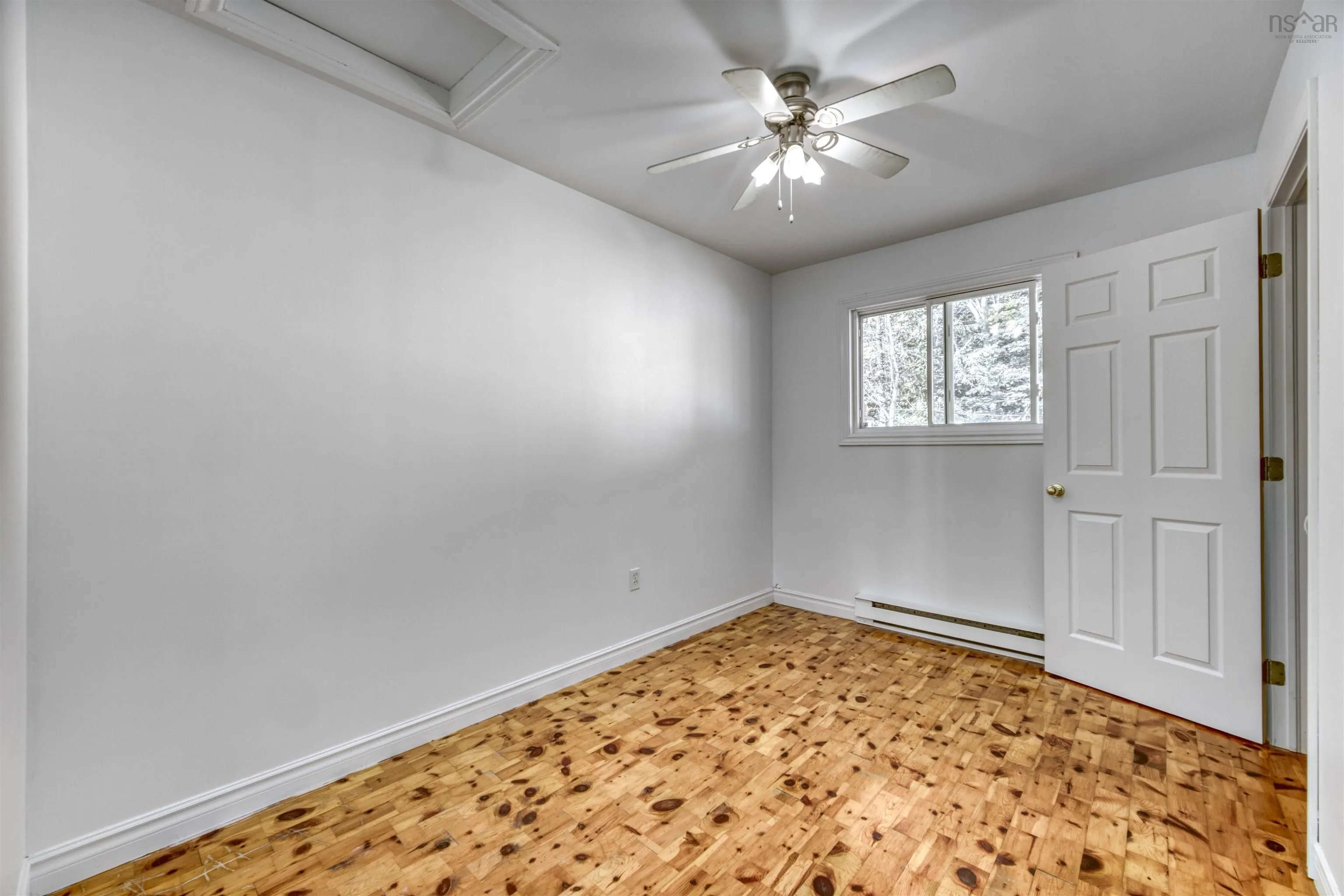 60 Cranberry Crescent, Dartmouth, NS B2W 5A9, 3 Bedrooms Bedrooms, ,2 BathroomsBathrooms,Residential,For Sale,Cranberry,202525184