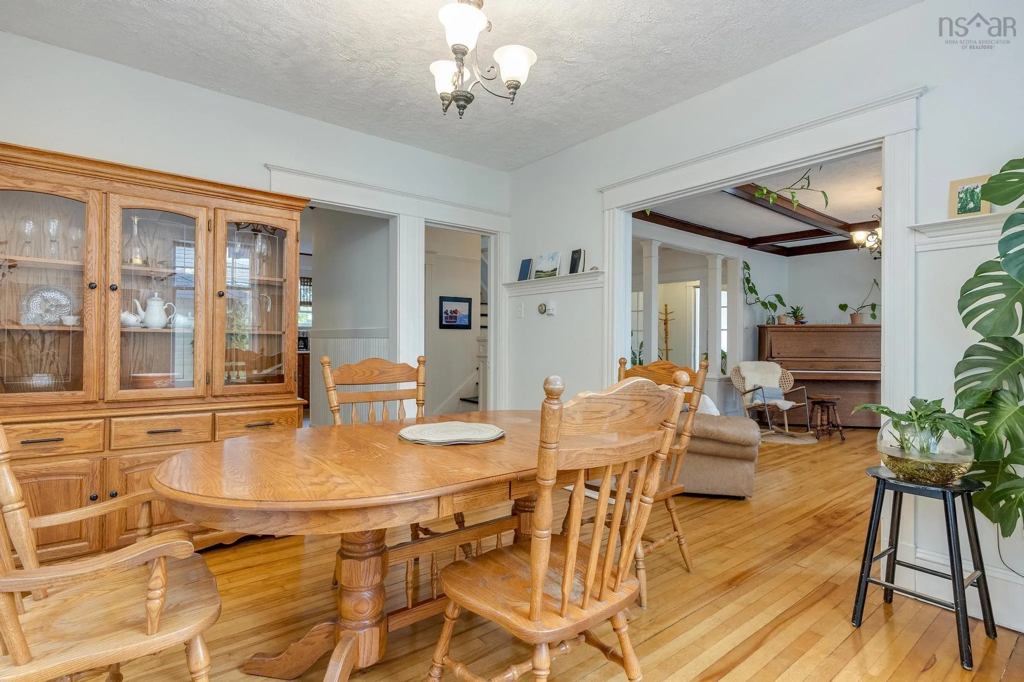 57 Crescent Avenue, Kentville, NS B4N 1R1, 4 Bedrooms Bedrooms, ,2 BathroomsBathrooms,Residential,For Sale,Crescent,202520790