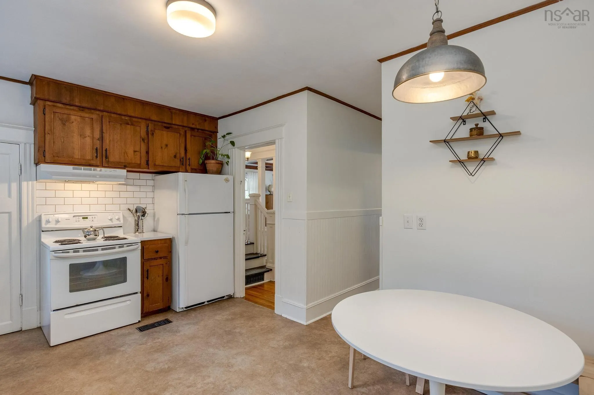 57 Crescent Avenue, Kentville, NS B4N 1R1, 4 Bedrooms Bedrooms, ,2 BathroomsBathrooms,Residential,For Sale,Crescent,202520790