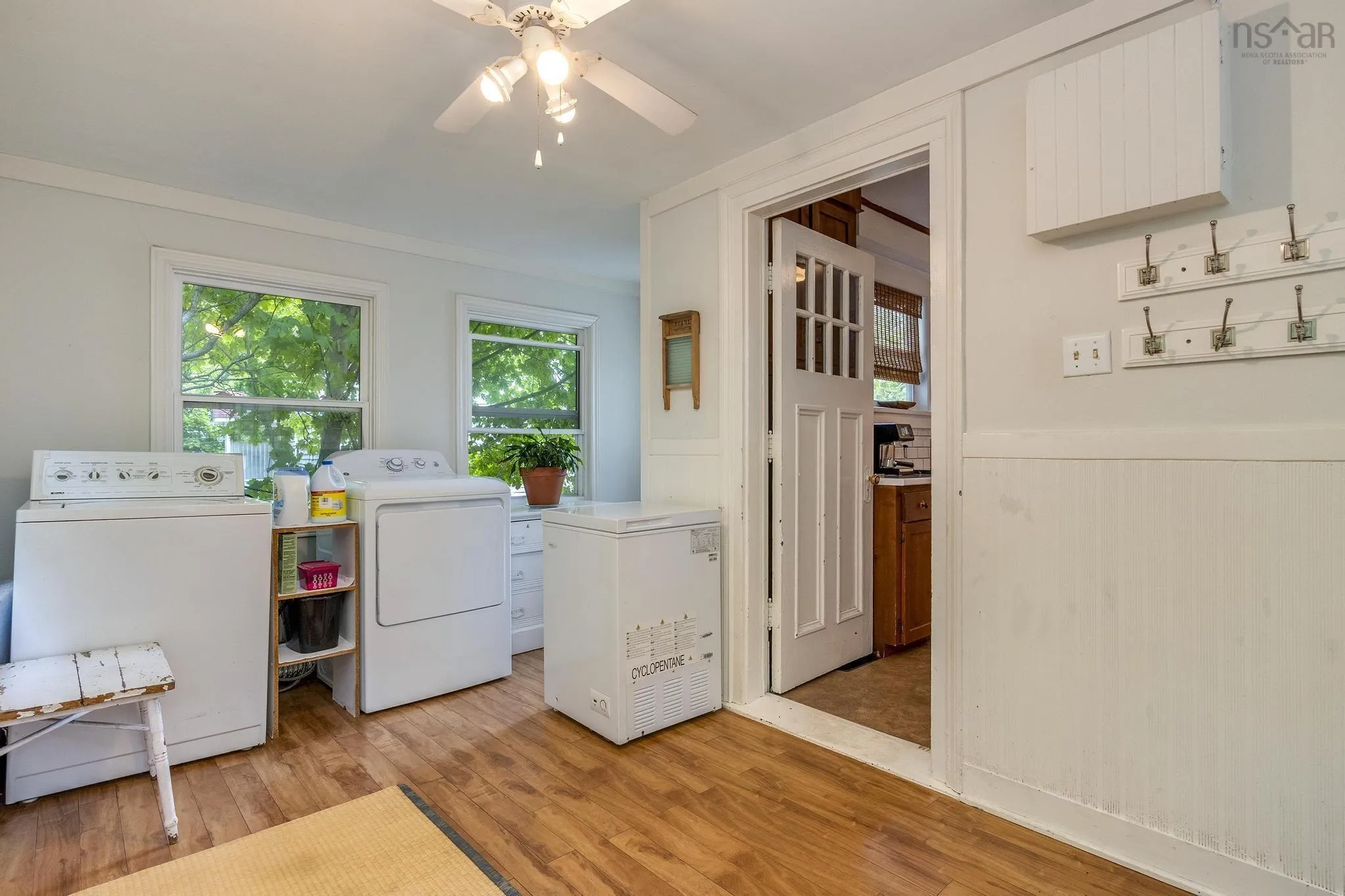 57 Crescent Avenue, Kentville, NS B4N 1R1, 4 Bedrooms Bedrooms, ,2 BathroomsBathrooms,Residential,For Sale,Crescent,202520790