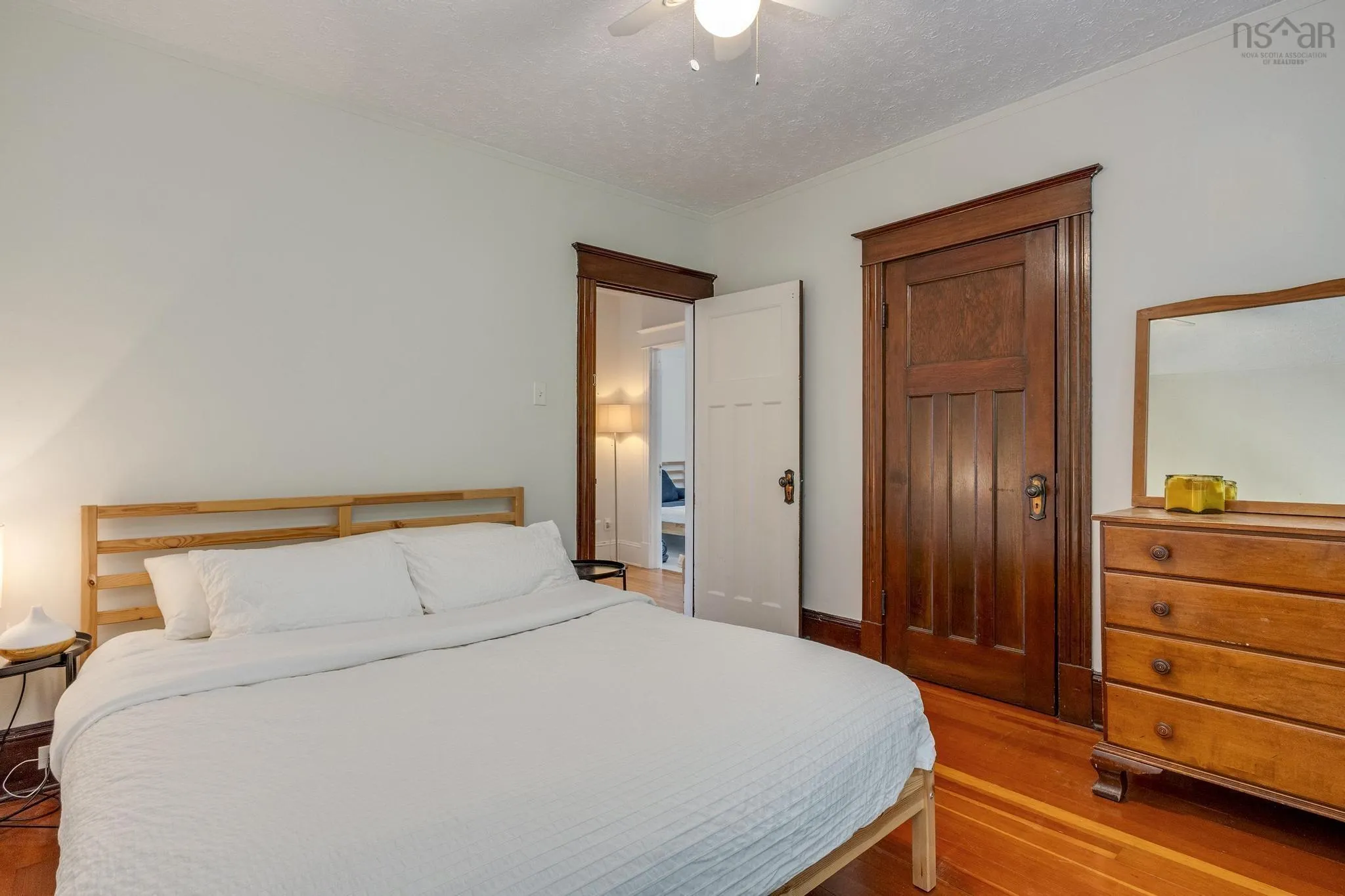 57 Crescent Avenue, Kentville, NS B4N 1R1, 4 Bedrooms Bedrooms, ,2 BathroomsBathrooms,Residential,For Sale,Crescent,202520790