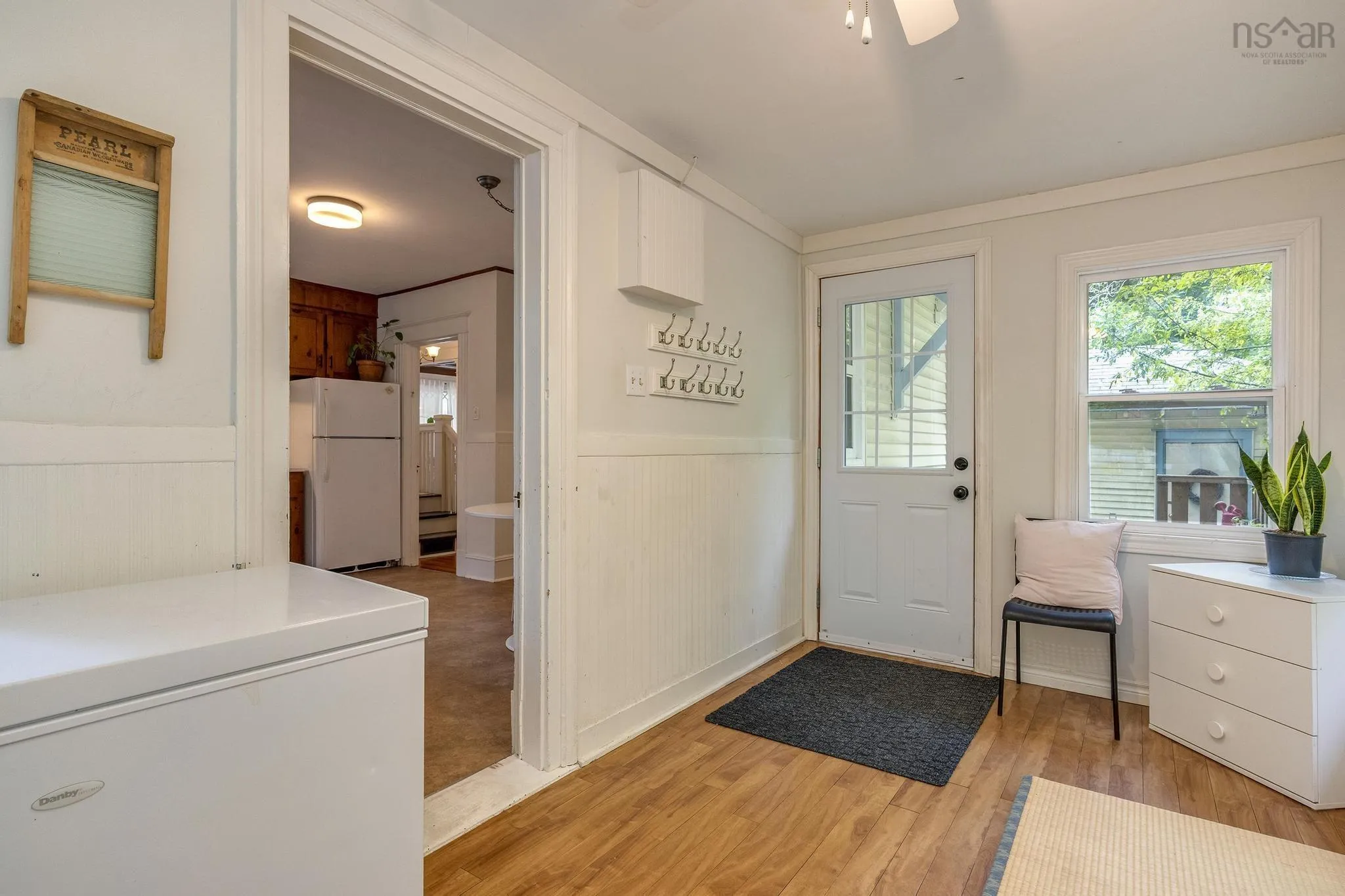 57 Crescent Avenue, Kentville, NS B4N 1R1, 4 Bedrooms Bedrooms, ,2 BathroomsBathrooms,Residential,For Sale,Crescent,202520790