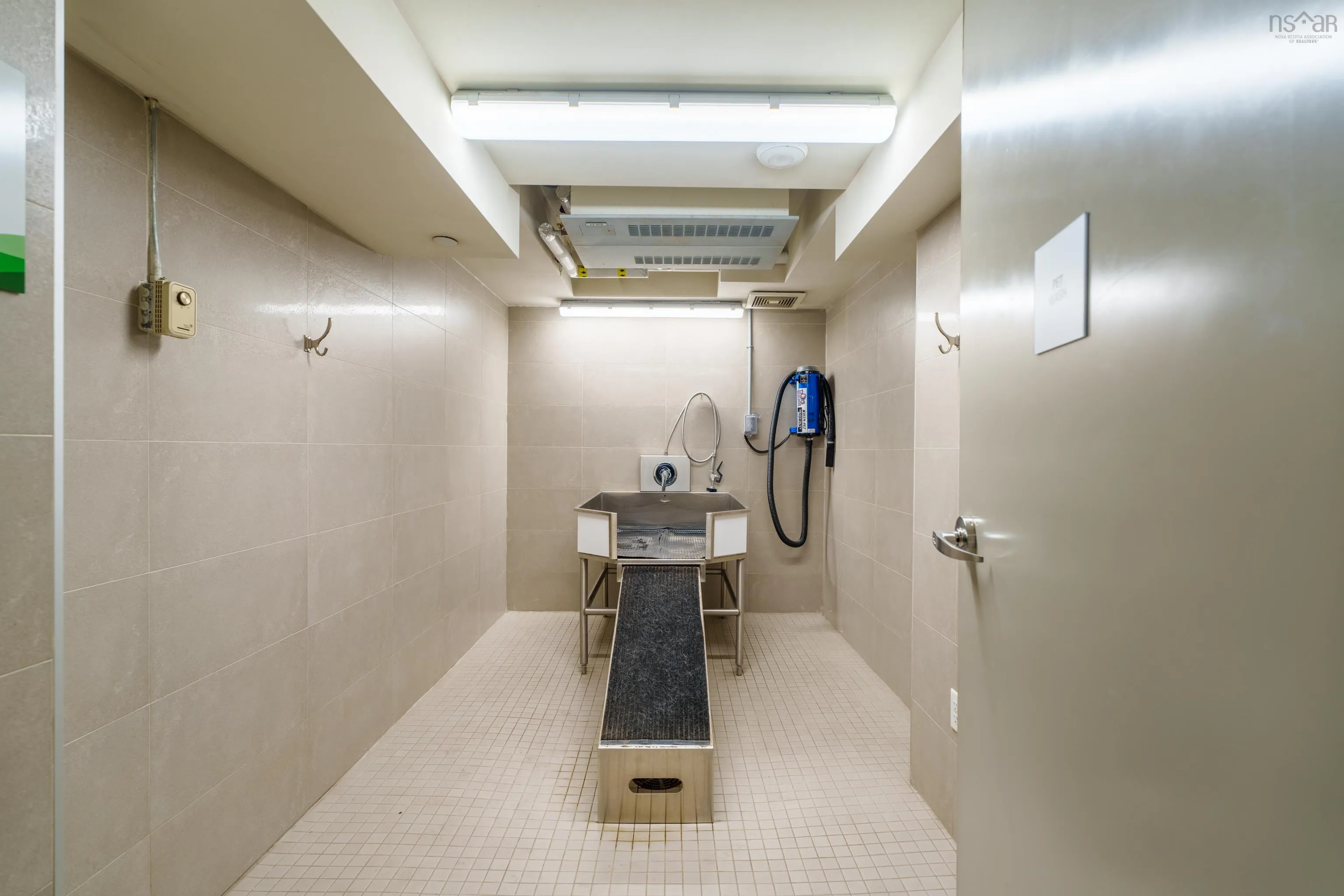 1585 South Park Street, Halifax Ns B3j 0h8, 2 Bedrooms Bedrooms, ,2 BathroomsBathrooms,Residential,For Sale,South Park,202509400