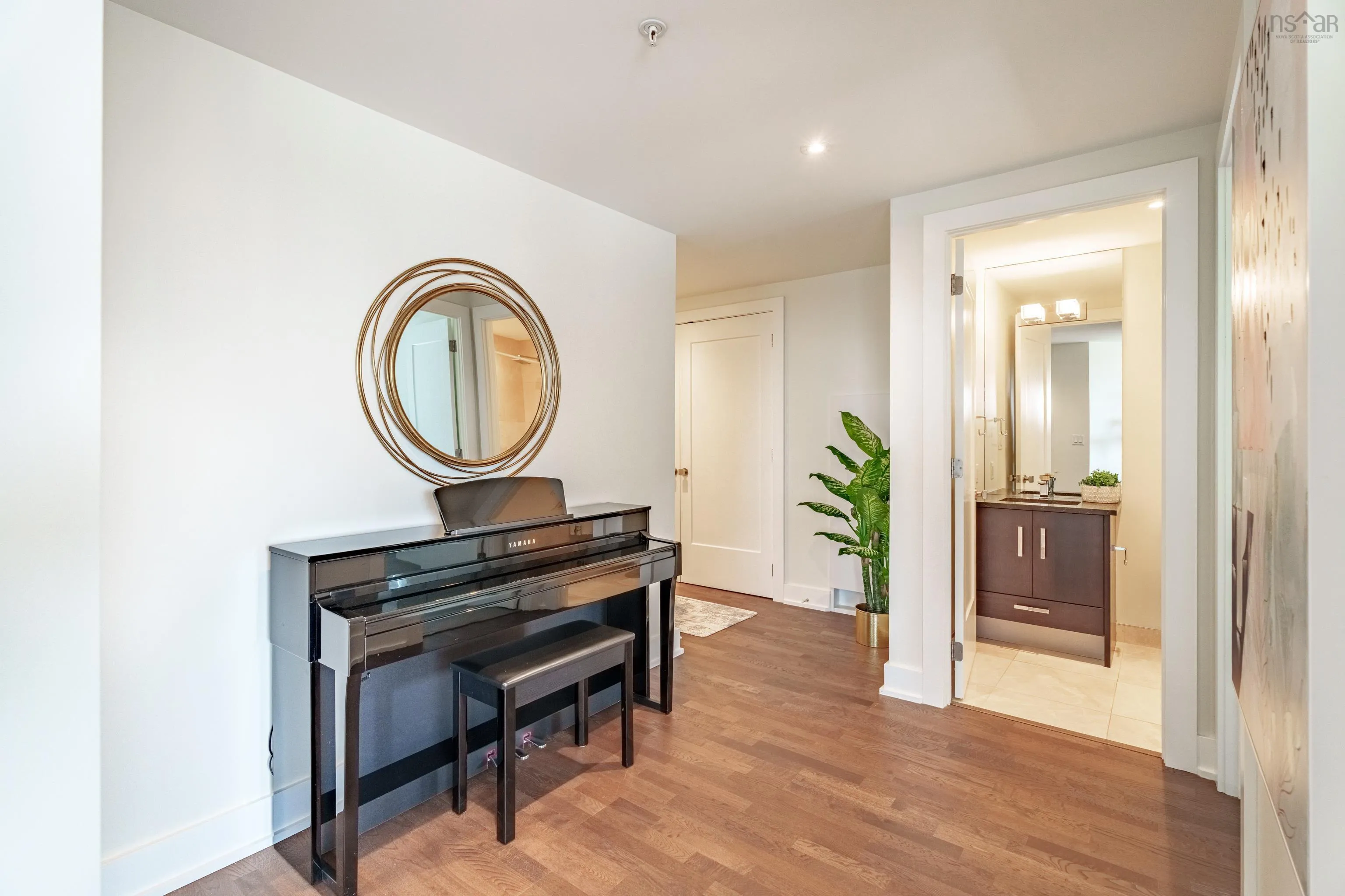 1585 South Park Street, Halifax Ns B3j 0h8, 2 Bedrooms Bedrooms, ,2 BathroomsBathrooms,Residential,For Sale,South Park,202509400