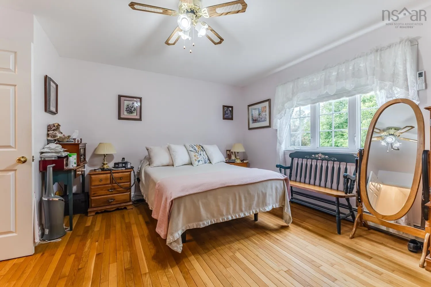 157 Parkwood, Truro Heights, NS B6L 1M1, 3 Bedrooms Bedrooms, ,3 BathroomsBathrooms,Residential,For Sale,Parkwood,202521575