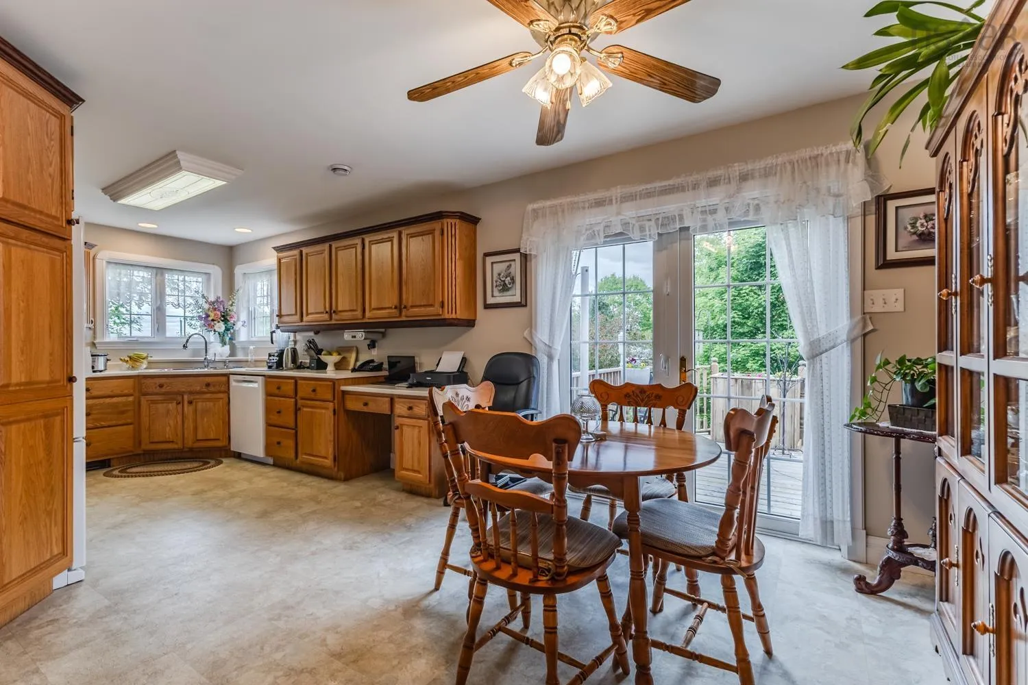 157 Parkwood, Truro Heights, NS B6L 1M1, 3 Bedrooms Bedrooms, ,3 BathroomsBathrooms,Residential,For Sale,Parkwood,202521575