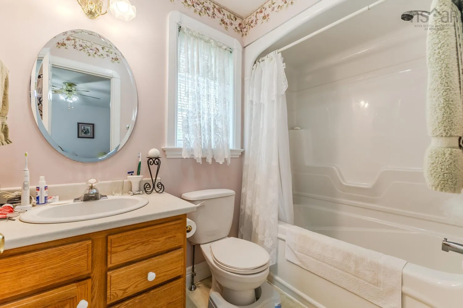 157 Parkwood, Truro Heights, NS B6L 1M1, 3 Bedrooms Bedrooms, ,3 BathroomsBathrooms,Residential,For Sale,Parkwood,202521575