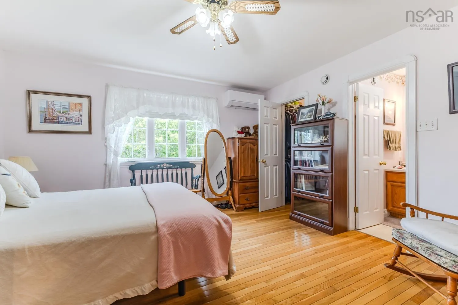 157 Parkwood, Truro Heights, NS B6L 1M1, 3 Bedrooms Bedrooms, ,3 BathroomsBathrooms,Residential,For Sale,Parkwood,202521575