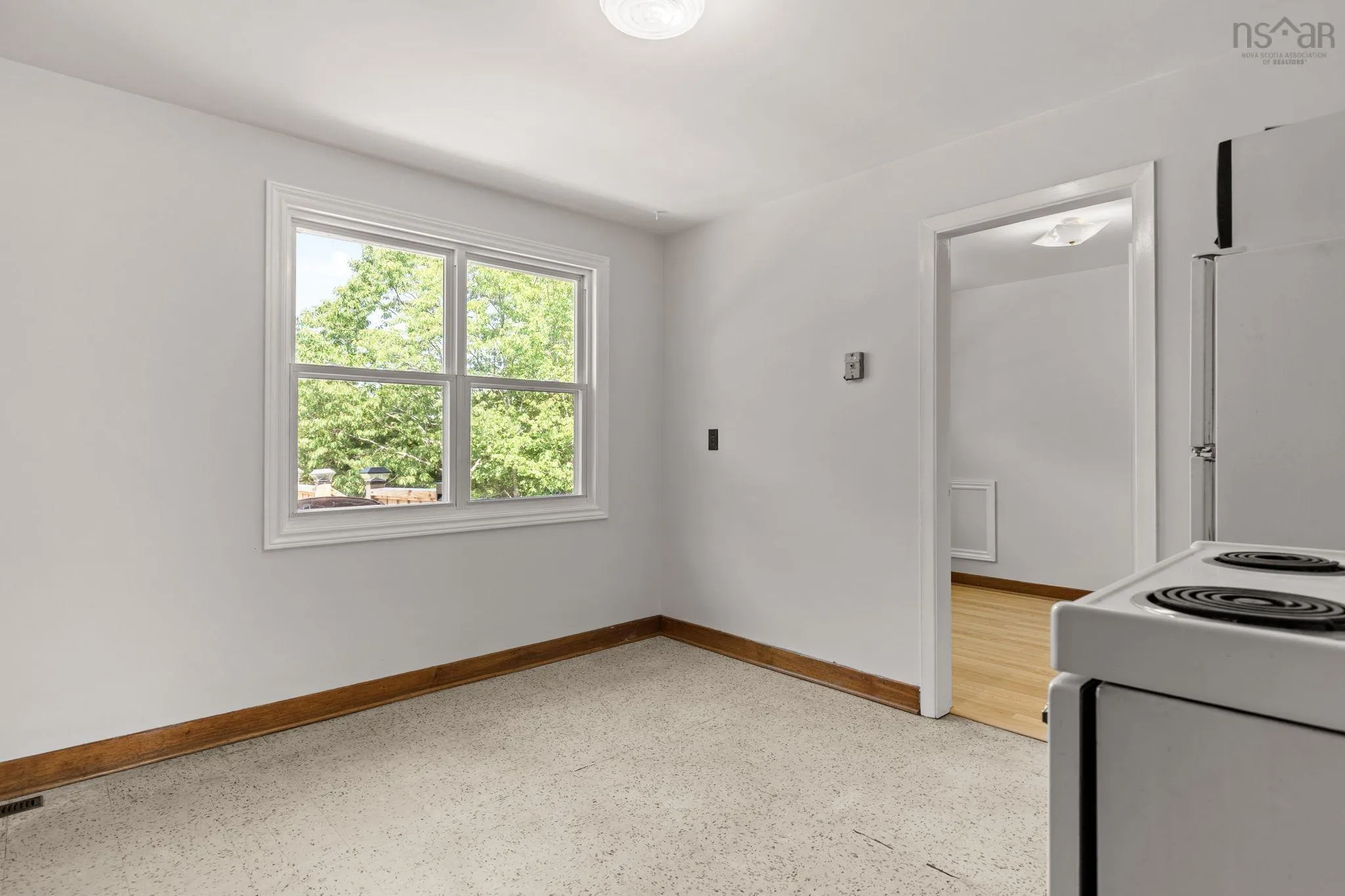 13 Glenmont Avenue, Bedford, NS B4A 1H1, 3 Bedrooms Bedrooms, ,1 BathroomBathrooms,Residential,For Sale,Glenmont,202520770