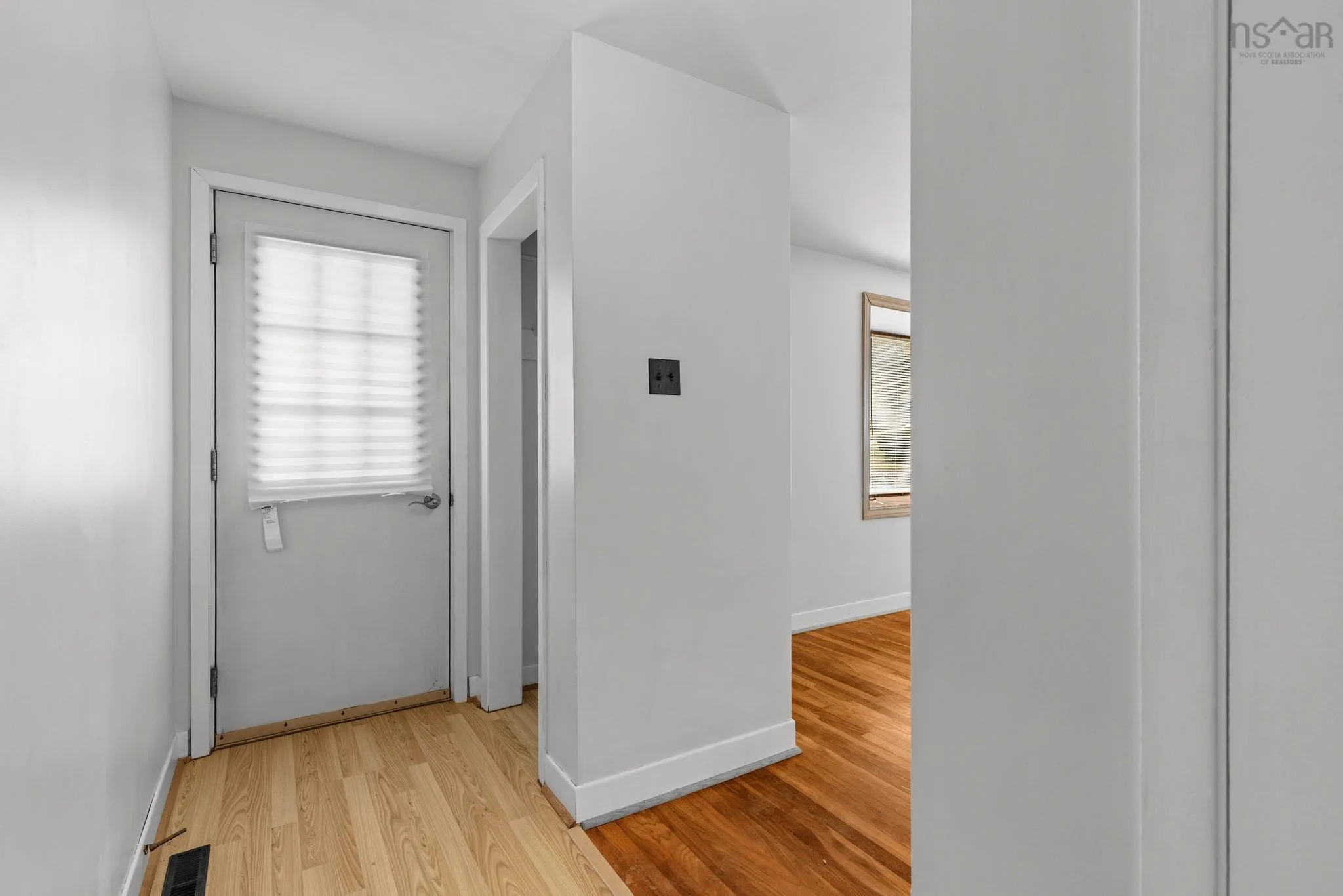 13 Glenmont Avenue, Bedford, NS B4A 1H1, 3 Bedrooms Bedrooms, ,1 BathroomBathrooms,Residential,For Sale,Glenmont,202520770