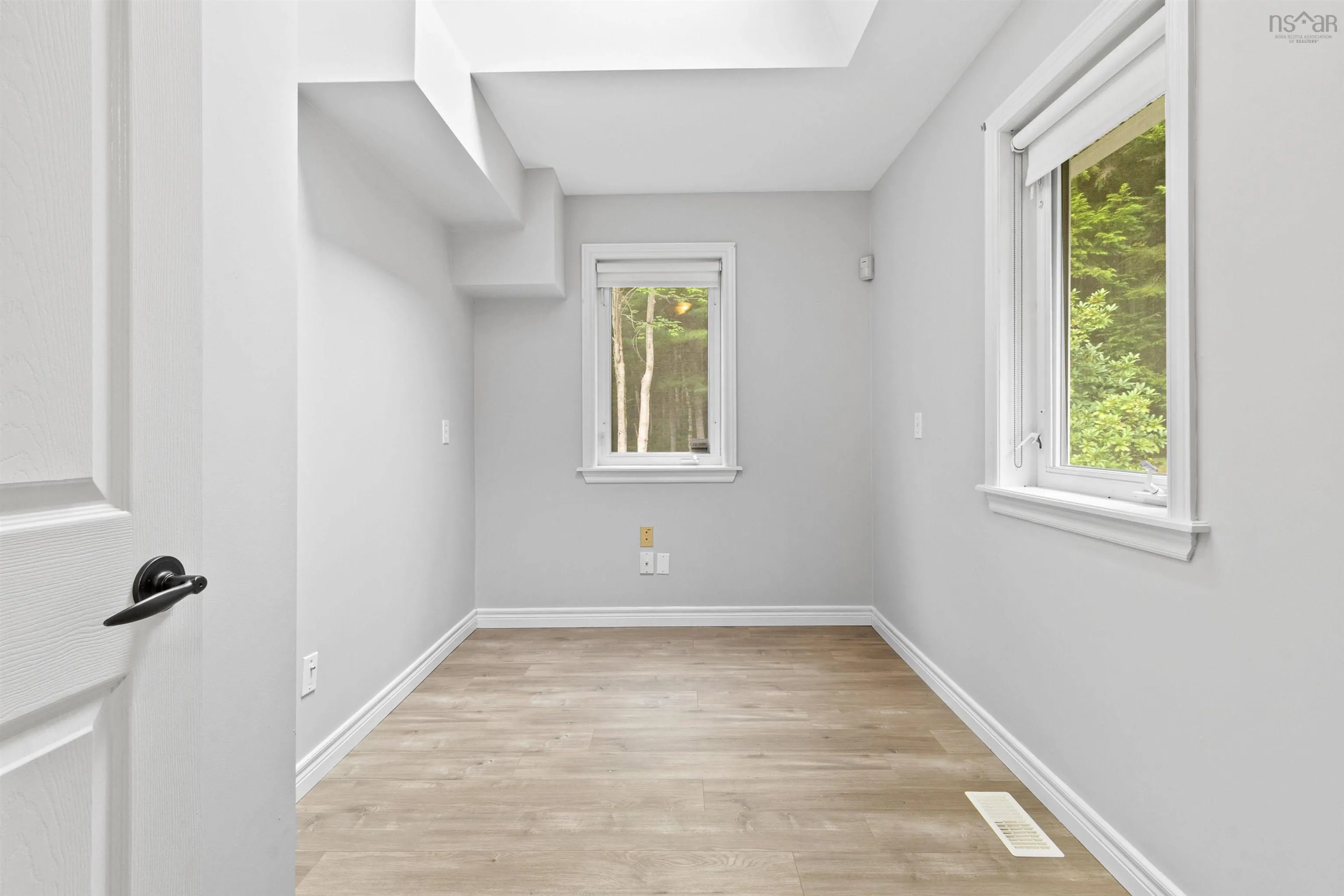 2 Ainsley Court, Fall River, NS B2T 1E7, 3 Bedrooms Bedrooms, ,3 BathroomsBathrooms,Residential,For Sale,Ainsley,202523256