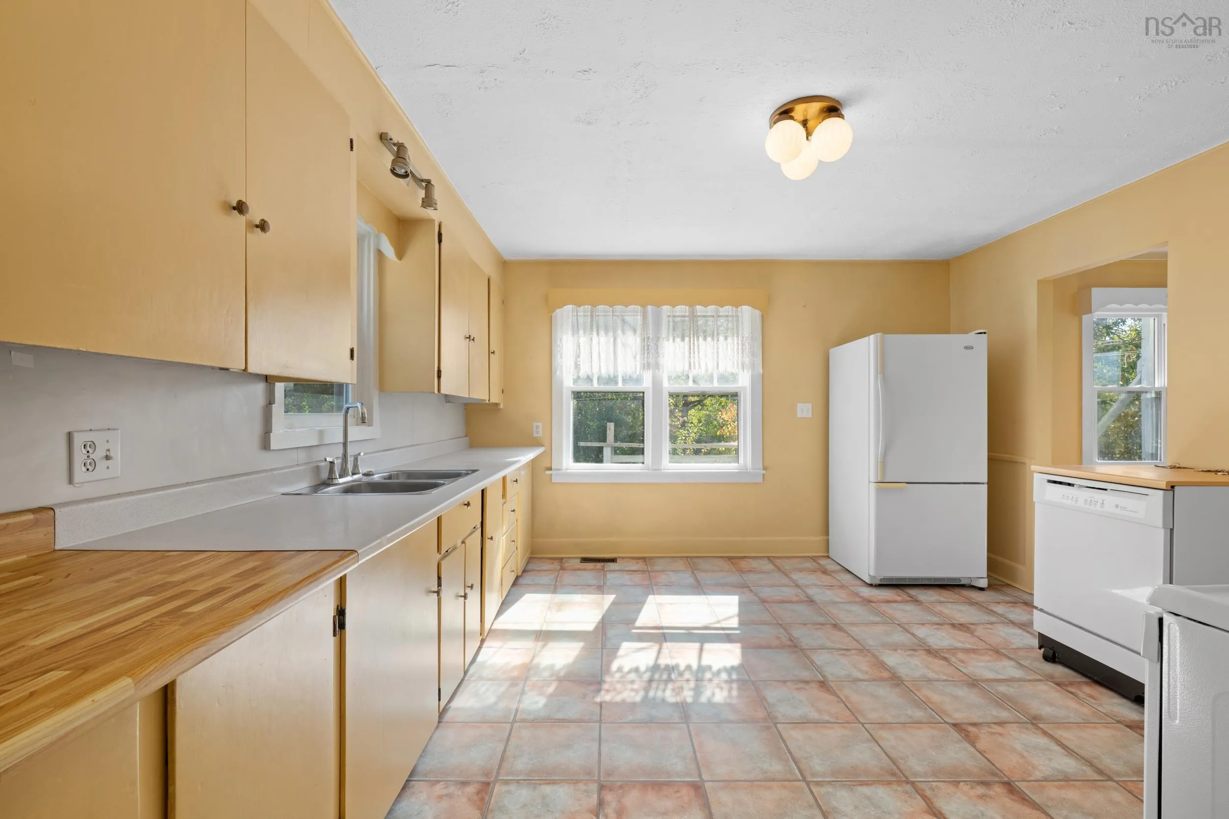 42 Charles Hiltz Road, Western Shore, NS B0J 3M0, 3 Bedrooms Bedrooms, ,2 BathroomsBathrooms,Residential,For Sale,Charles Hiltz,202525447
