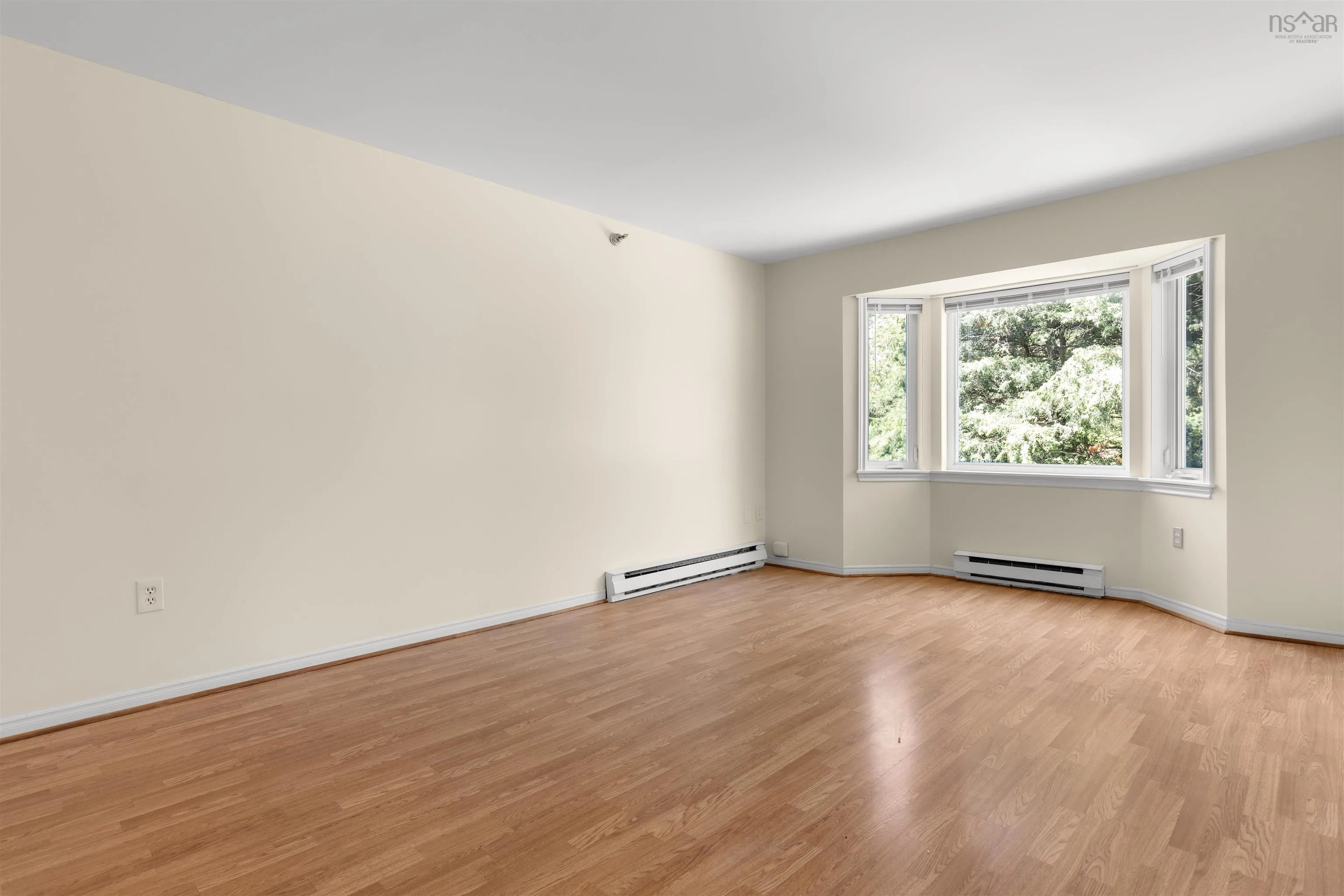 201-83 Kearney Lake Road, Halifax, NS B3M 4E6, 2 Bedrooms Bedrooms, ,1 BathroomBathrooms,Residential,For Sale,Kearney Lake,202518936