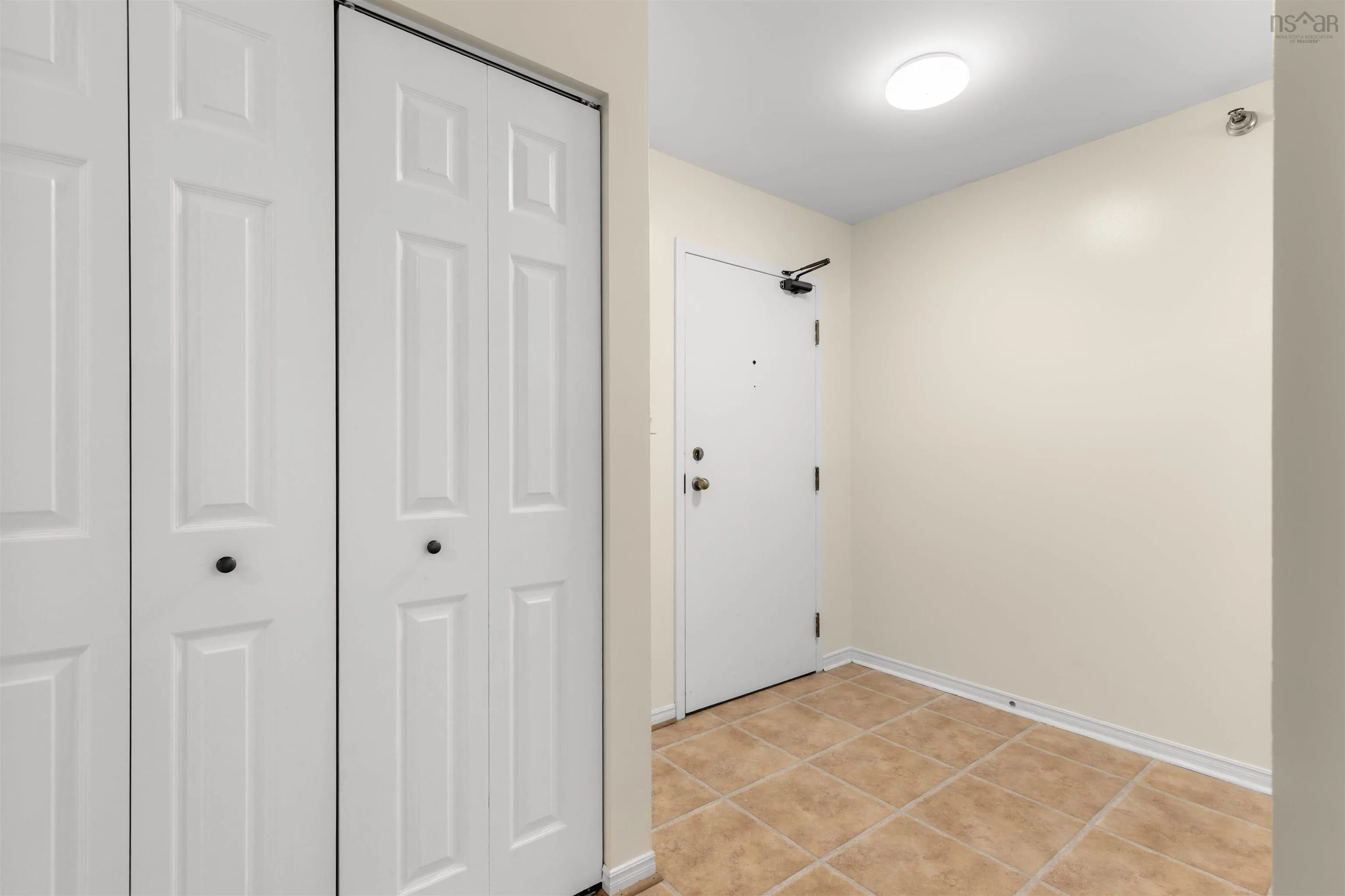 201-83 Kearney Lake Road, Halifax, NS B3M 4E6, 2 Bedrooms Bedrooms, ,1 BathroomBathrooms,Residential,For Sale,Kearney Lake,202518936