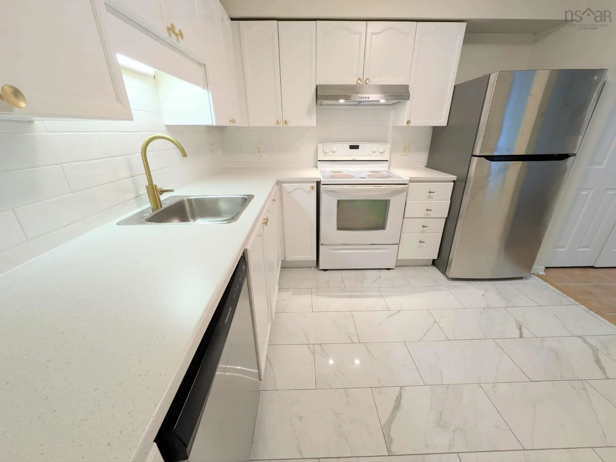 201-83 Kearney Lake Road, Halifax, NS B3M 4E6, 2 Bedrooms Bedrooms, ,1 BathroomBathrooms,Residential,For Sale,Kearney Lake,202518936