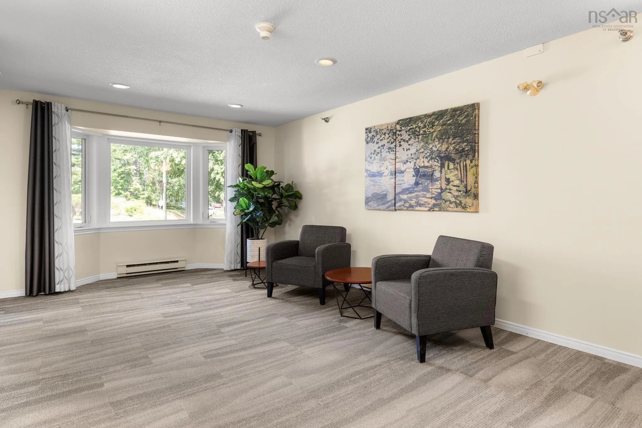 201-83 Kearney Lake Road, Halifax, NS B3M 4E6, 2 Bedrooms Bedrooms, ,1 BathroomBathrooms,Residential,For Sale,Kearney Lake,202518936