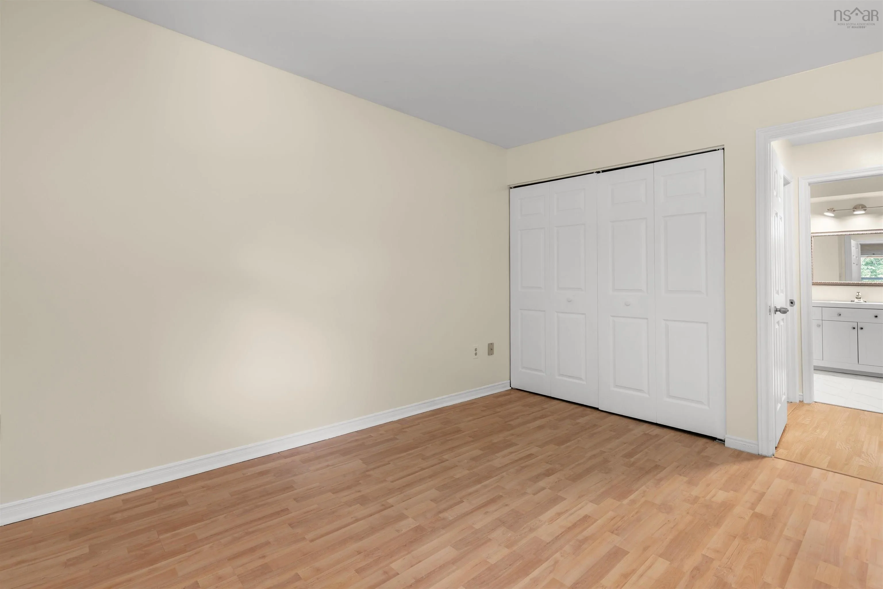 201-83 Kearney Lake Road, Halifax, NS B3M 4E6, 2 Bedrooms Bedrooms, ,1 BathroomBathrooms,Residential,For Sale,Kearney Lake,202518936