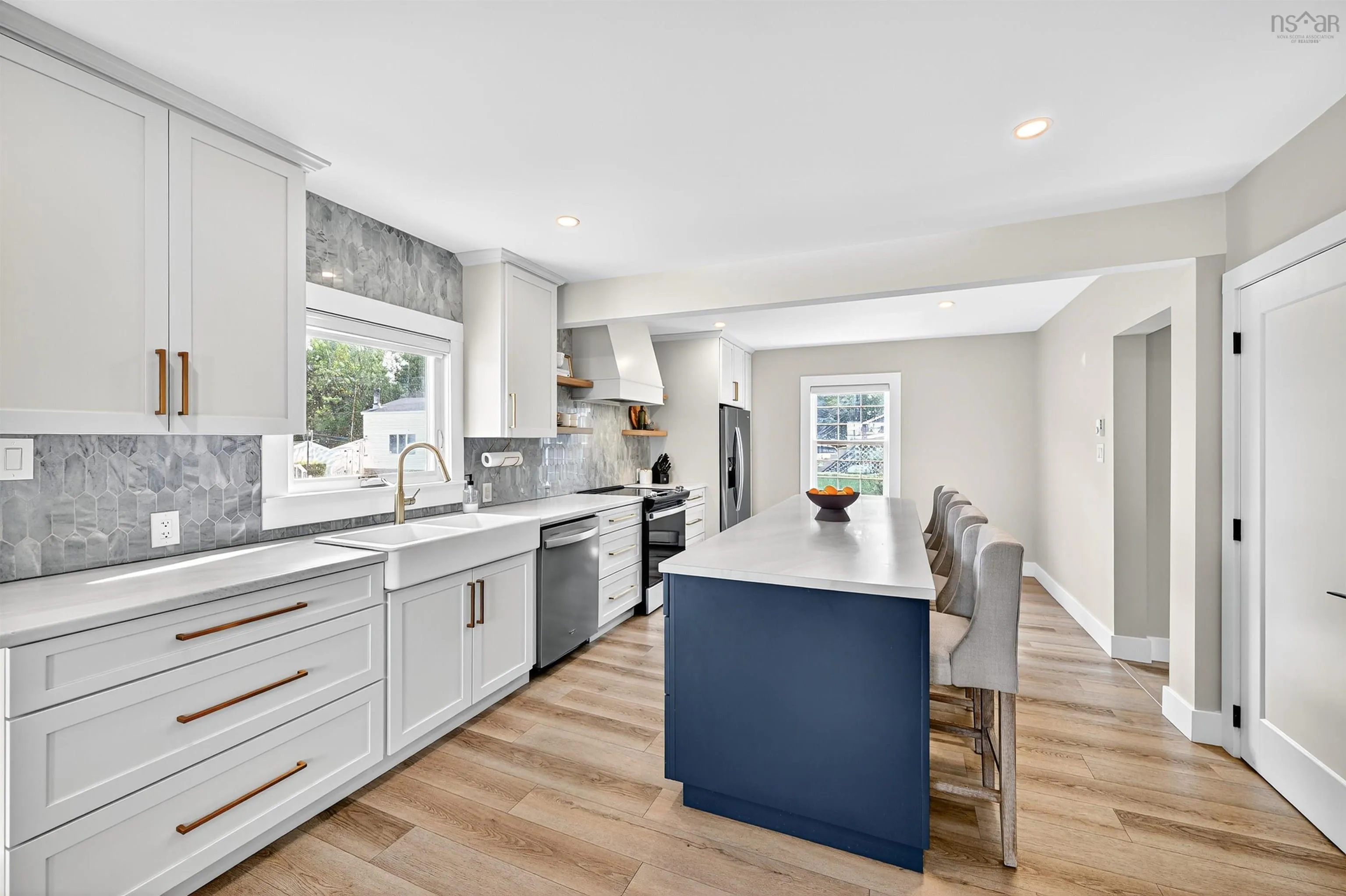 781 Westmount Road, Sydney, NS B1R 1B9, 4 Bedrooms Bedrooms, ,4 BathroomsBathrooms,Residential,For Sale,Westmount,202525422