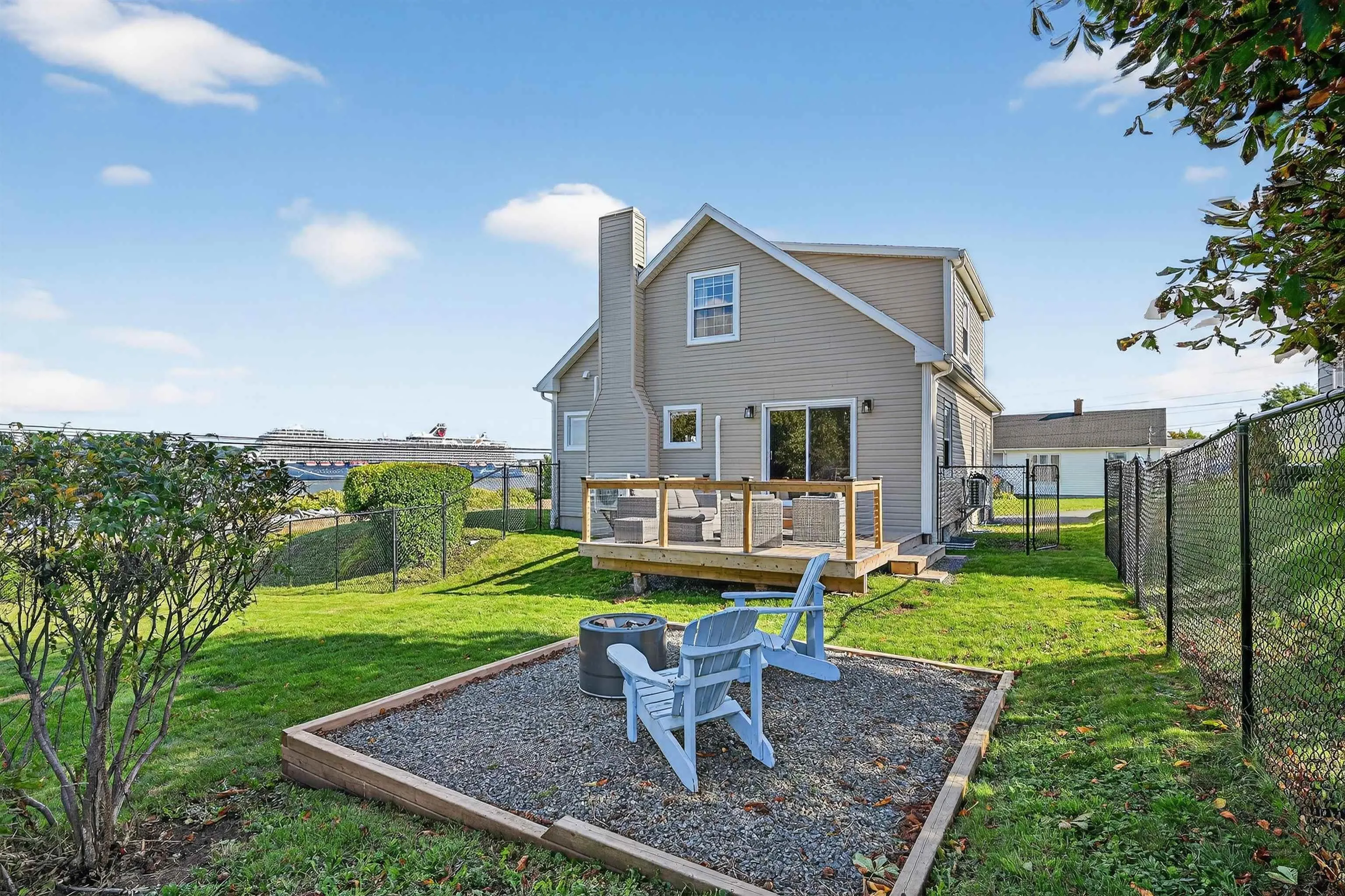 781 Westmount Road, Sydney, NS B1R 1B9, 4 Bedrooms Bedrooms, ,4 BathroomsBathrooms,Residential,For Sale,Westmount,202525422