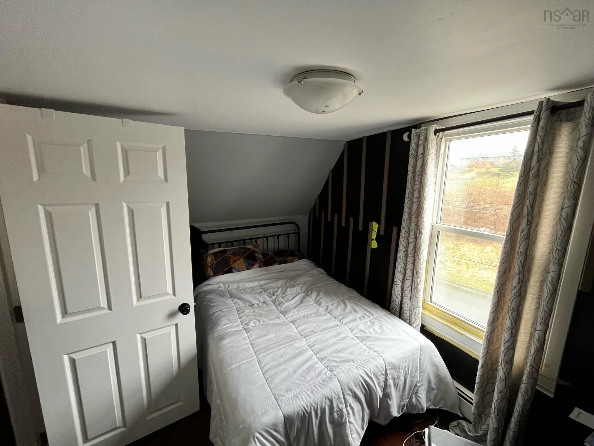 1491 Victoria Road, Sydney Ns B1n 1m9, 5 Bedrooms Bedrooms, ,Residential Income,For Sale,Victoria,202502567