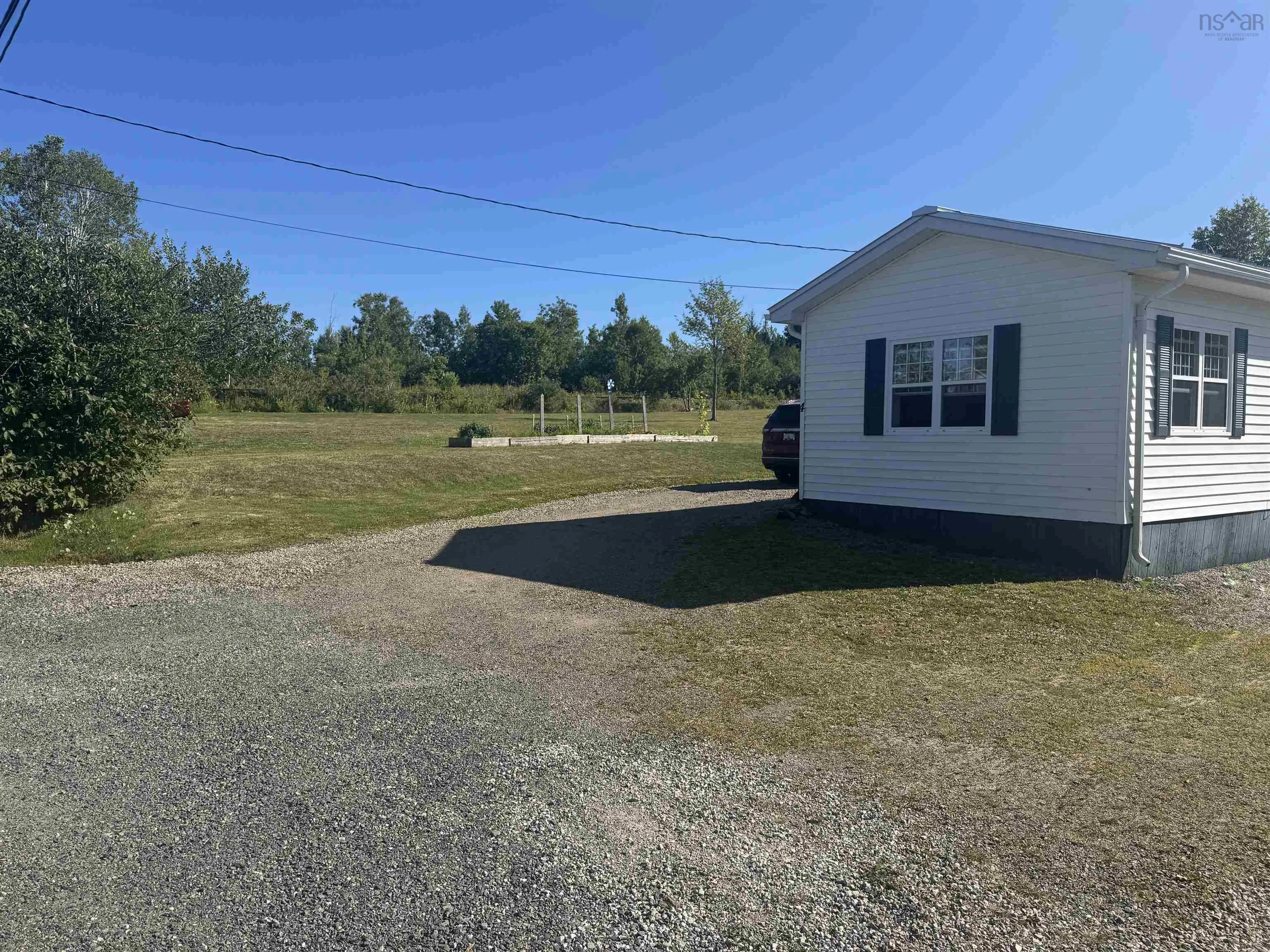 4 Bushells Lane, North Sydney, NS B2A 3L6, 2 Bedrooms Bedrooms, ,1 BathroomBathrooms,Residential,For Sale,Bushells,202521110