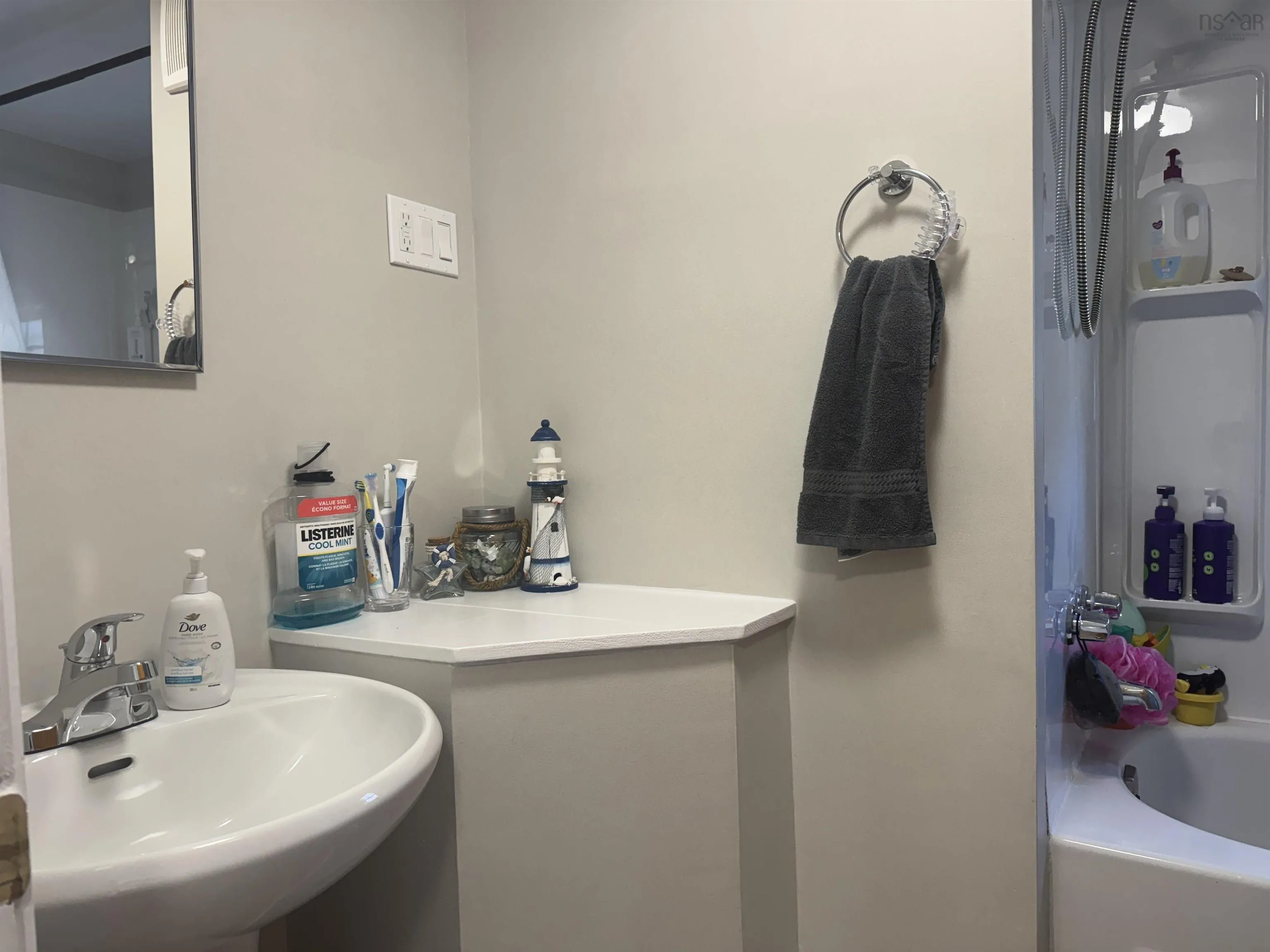 4 Bushells Lane, North Sydney, NS B2A 3L6, 2 Bedrooms Bedrooms, ,1 BathroomBathrooms,Residential,For Sale,Bushells,202521110
