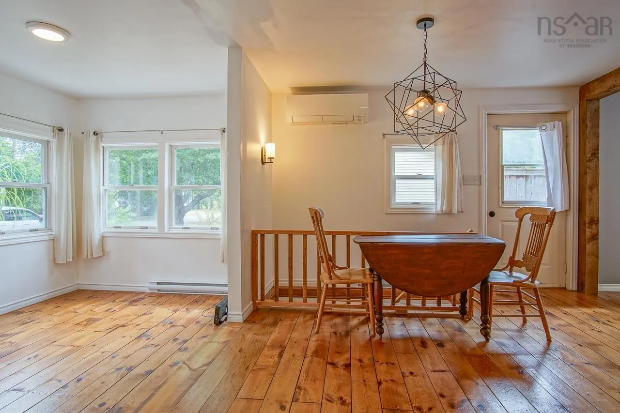 17 Pleasant Street, Kingsport, NS B0P 1H0, 3 Bedrooms Bedrooms, ,2 BathroomsBathrooms,Residential,For Sale,Pleasant,202521676