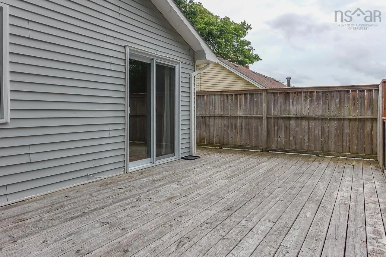 17 Pleasant Street, Kingsport, NS B0P 1H0, 3 Bedrooms Bedrooms, ,2 BathroomsBathrooms,Residential,For Sale,Pleasant,202521676