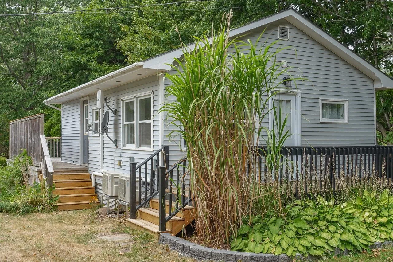 17 Pleasant Street, Kingsport, NS B0P 1H0, 3 Bedrooms Bedrooms, ,2 BathroomsBathrooms,Residential,For Sale,Pleasant,202521676