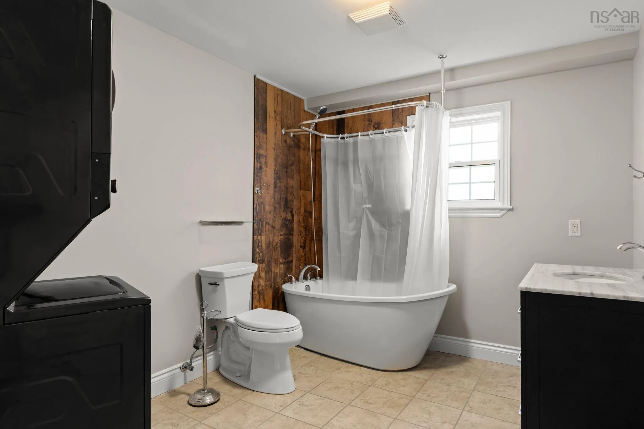 24 Carriage Road, Windsor Junction, NS B2T 1G3, 3 Bedrooms Bedrooms, ,2 BathroomsBathrooms,Residential,For Sale,Carriage,202523941
