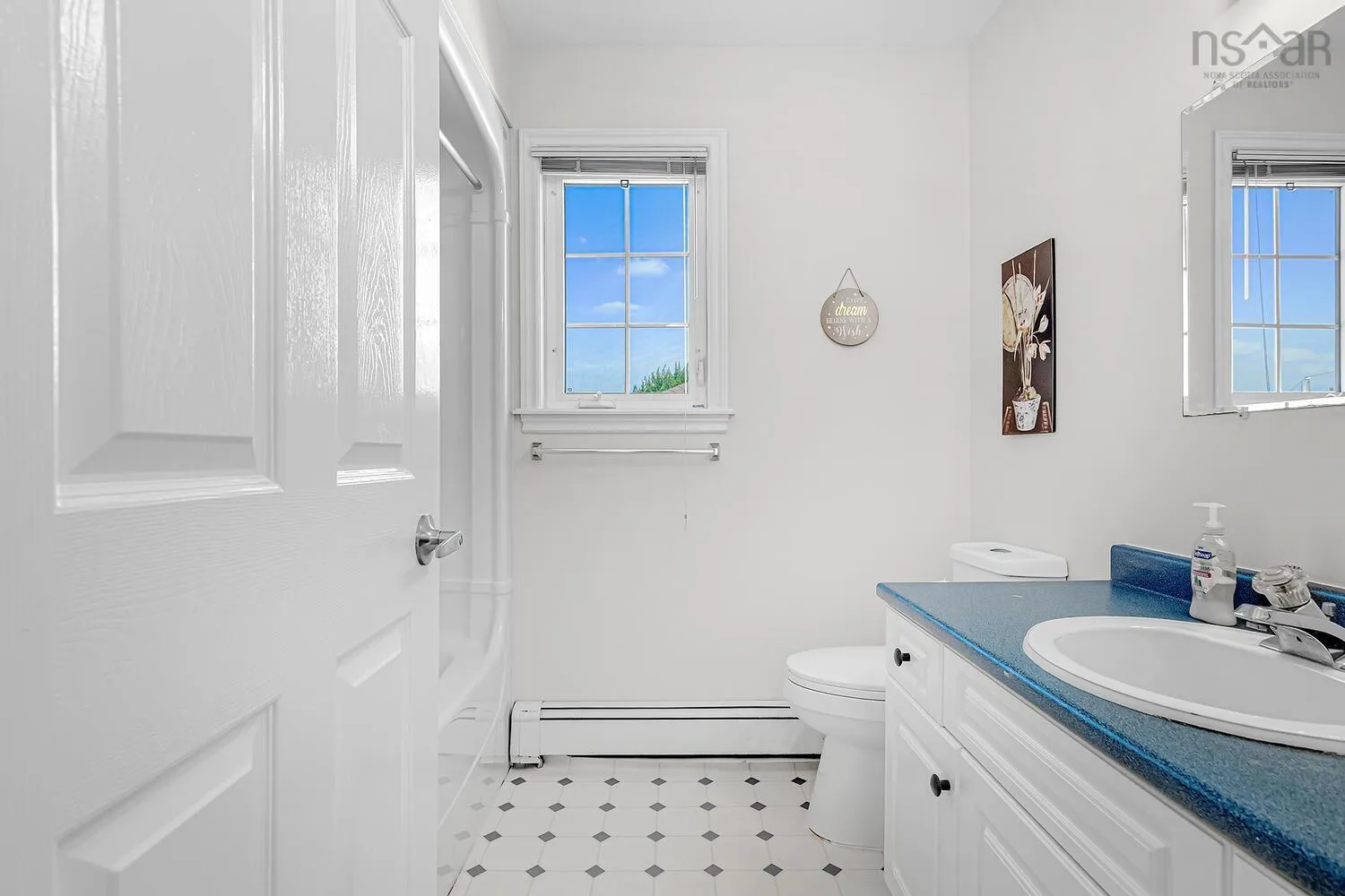 15 Essex Lane, Halifax, NS B3S 1E3, 4 Bedrooms Bedrooms, ,4 BathroomsBathrooms,Residential,For Sale,Essex,202519508