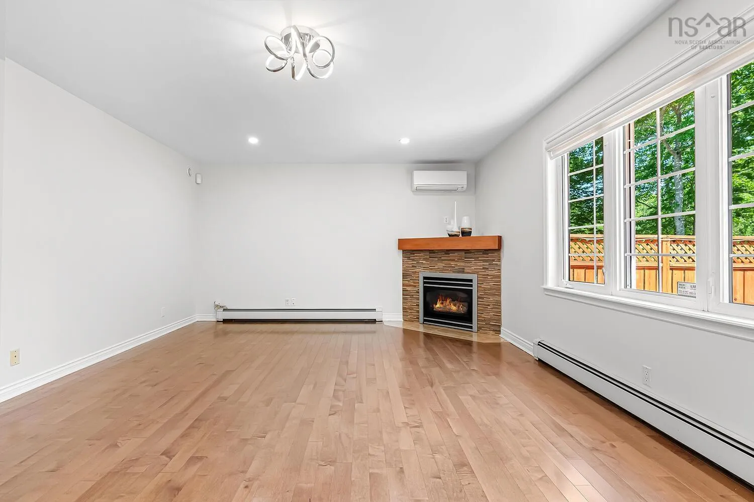 15 Essex Lane, Halifax, NS B3S 1E3, 4 Bedrooms Bedrooms, ,4 BathroomsBathrooms,Residential,For Sale,Essex,202519508