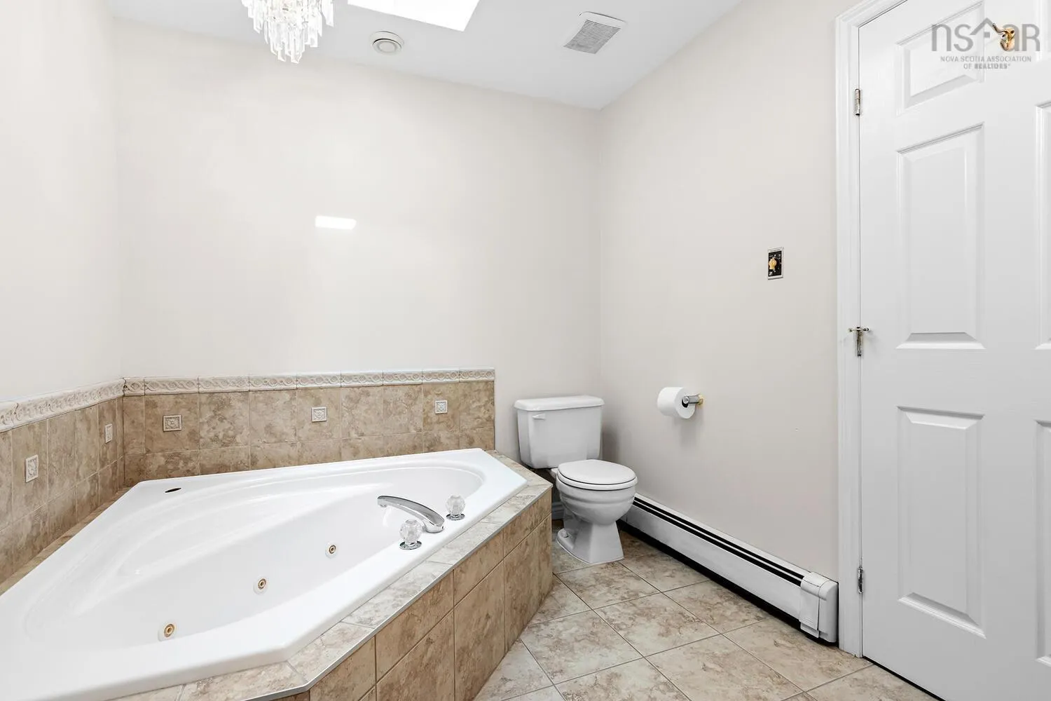 15 Essex Lane, Halifax, NS B3S 1E3, 4 Bedrooms Bedrooms, ,4 BathroomsBathrooms,Residential,For Sale,Essex,202519508