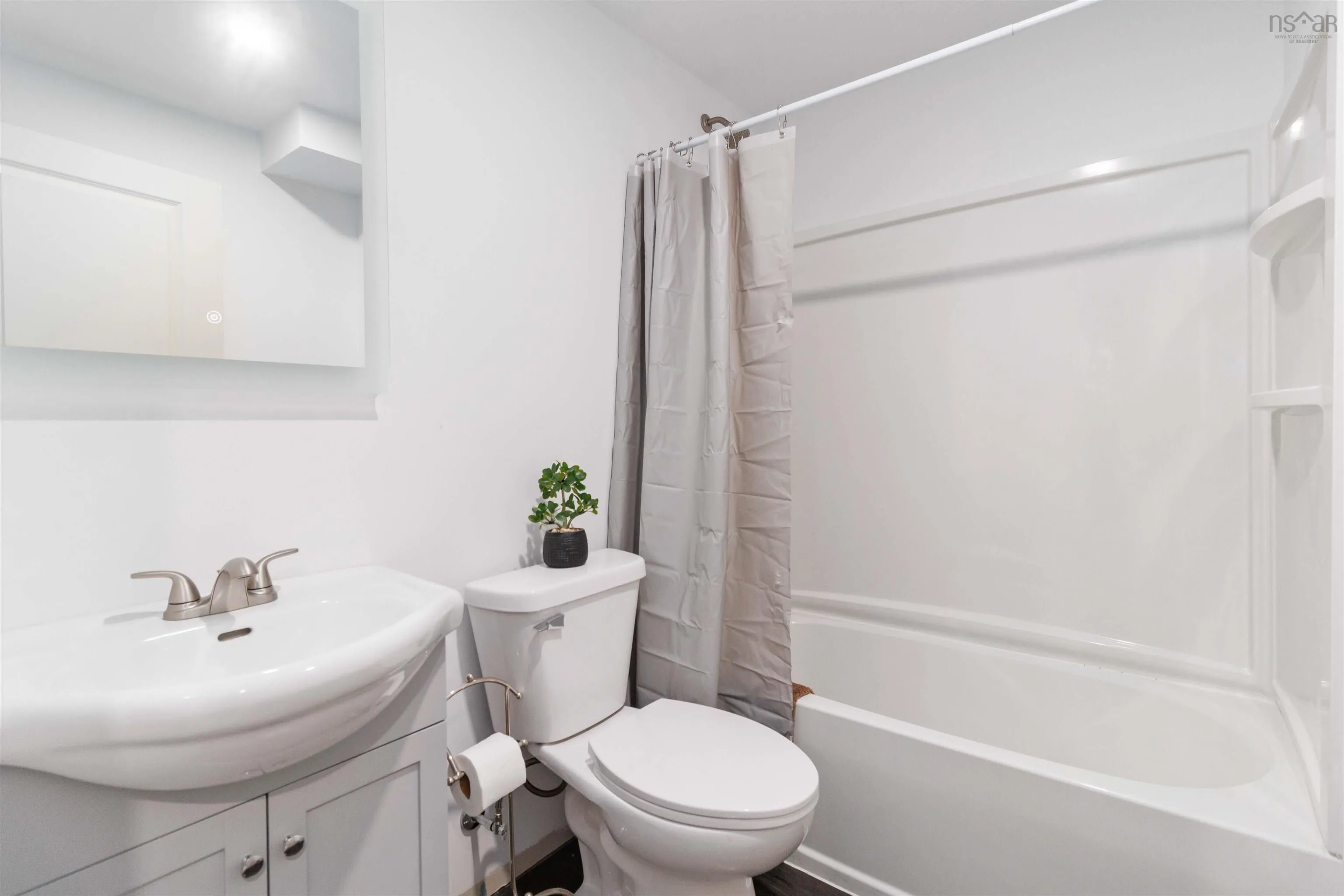 49 Madeline Avenue, Lower Sackville, NS B4C 2L8, 4 Bedrooms Bedrooms, ,2 BathroomsBathrooms,Residential,For Sale,Madeline,202524955