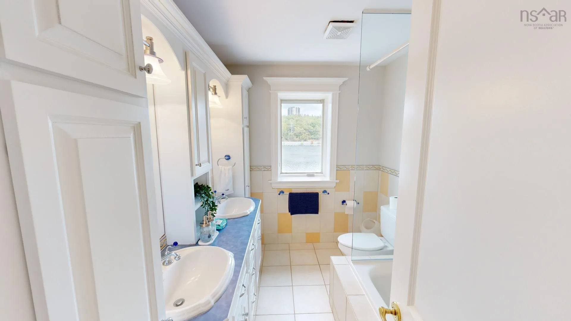 81 Saskatoon Drive, Halifax Ns B3m 3h8, 5 Bedrooms Bedrooms, ,4 BathroomsBathrooms,Residential,For Sale,Saskatoon Drive,202424574
