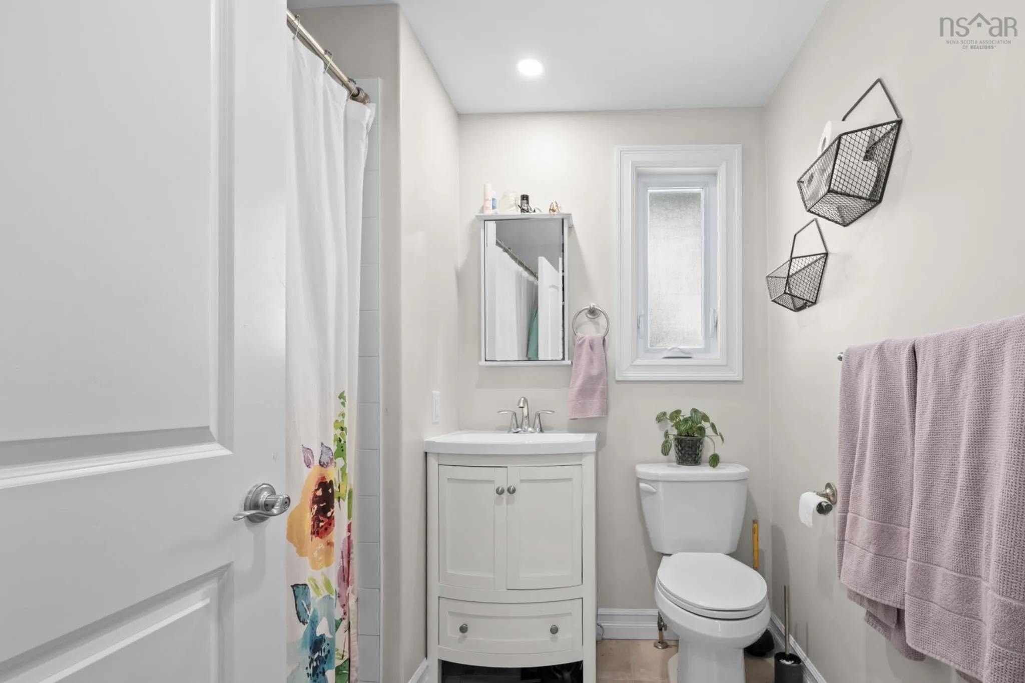 6354 Pepperell Street, Halifax, NS B3H 2P4, 6 Bedrooms Bedrooms, ,2 BathroomsBathrooms,Residential,For Sale,Pepperell,202523697