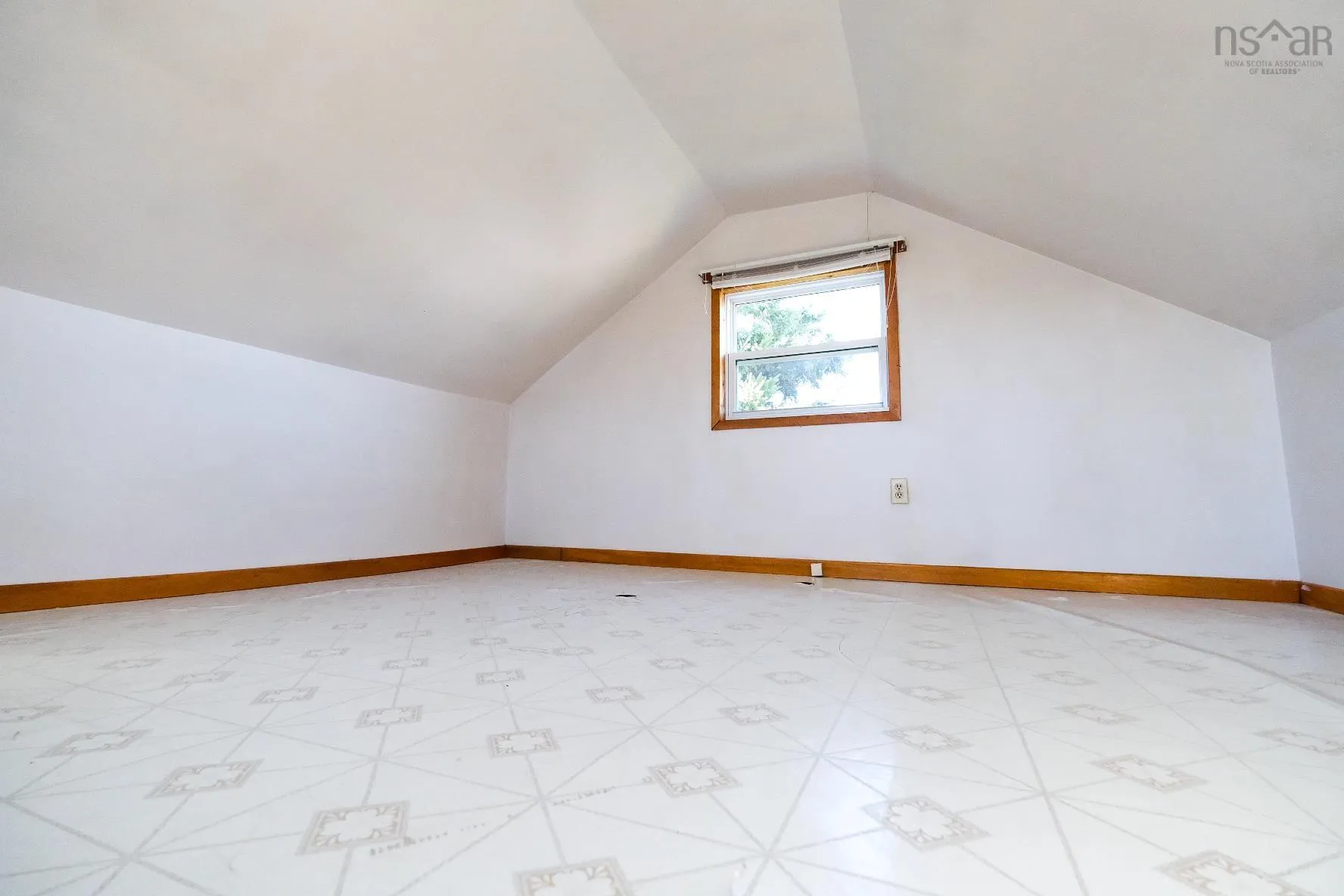 3094 East Avenue, New Waterford Ns B1h 1s1, 1 Bedroom Bedrooms, ,1 BathroomBathrooms,Residential,For Sale,East,202510146