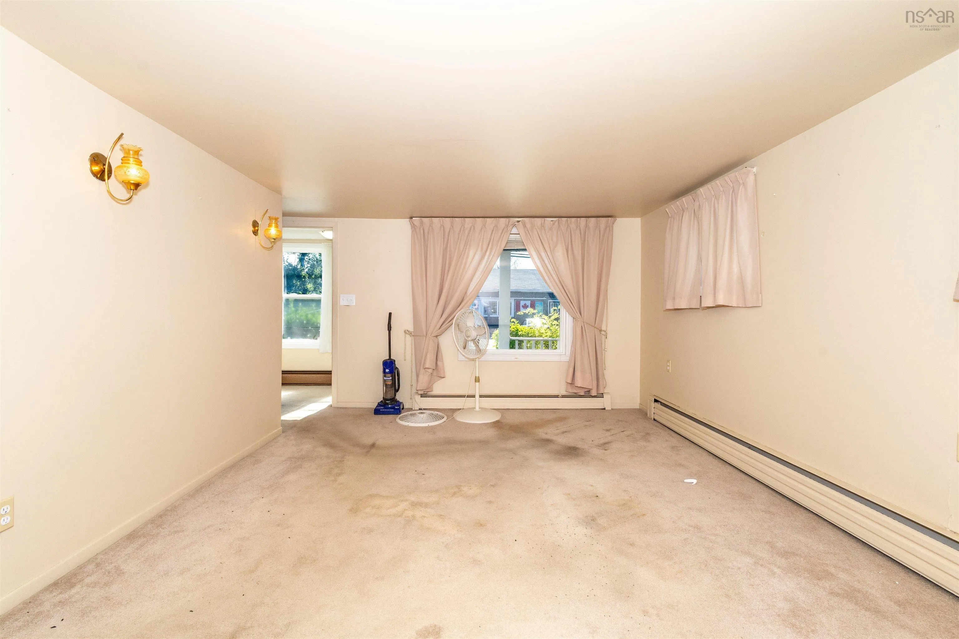 1373 Victoria Road, Sydney, NS B1N 2W9, 3 Bedrooms Bedrooms, ,1 BathroomBathrooms,Residential,For Sale,Victoria,202518166